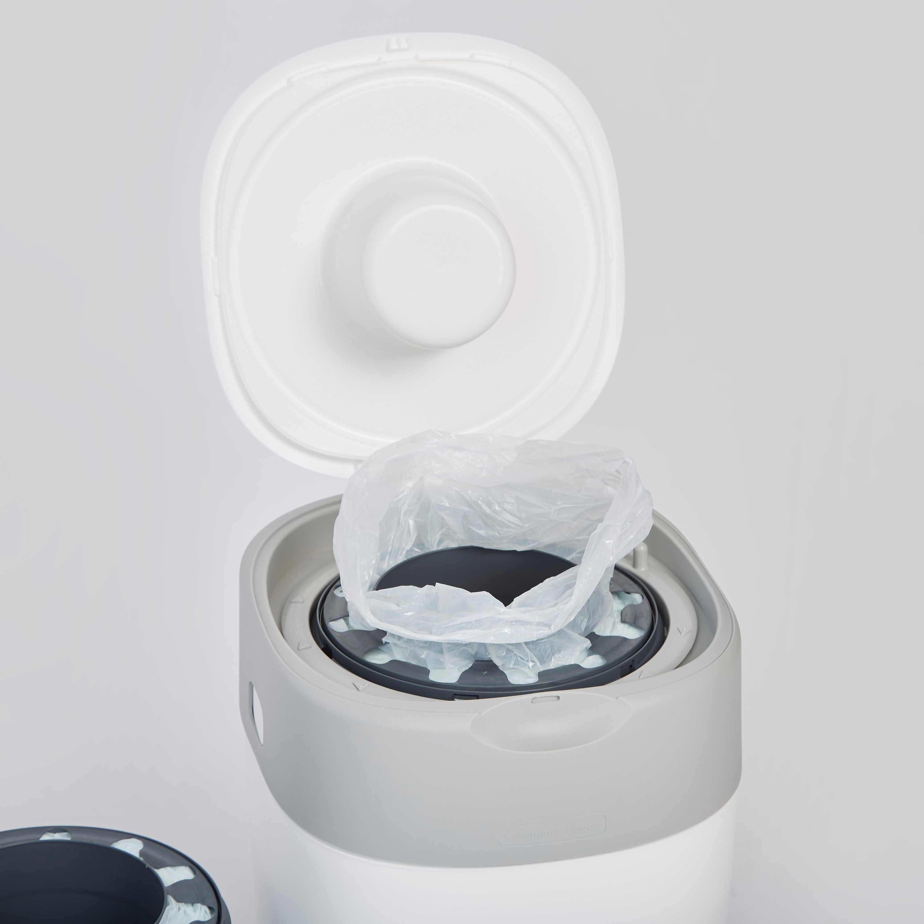 Tommee Tippee Sangenic Nappy Disposal Refill Cassette - Pack of 12-baby-diapering-binsandrefills-image-3