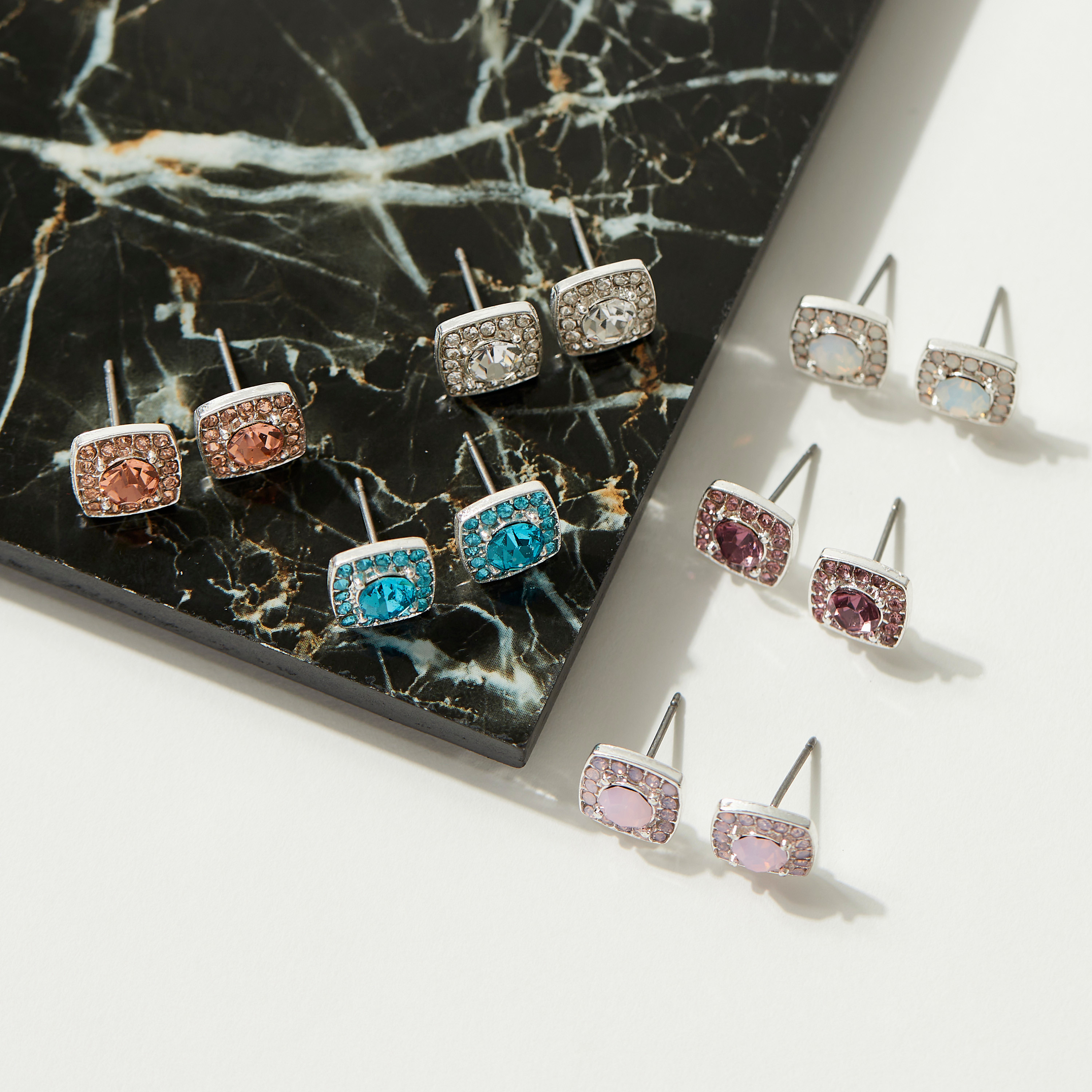 حلقان مربعة مرصّعة بالأوبال - طقم من 6-women-watchesandjewellery-jewellery-earrings-image-1