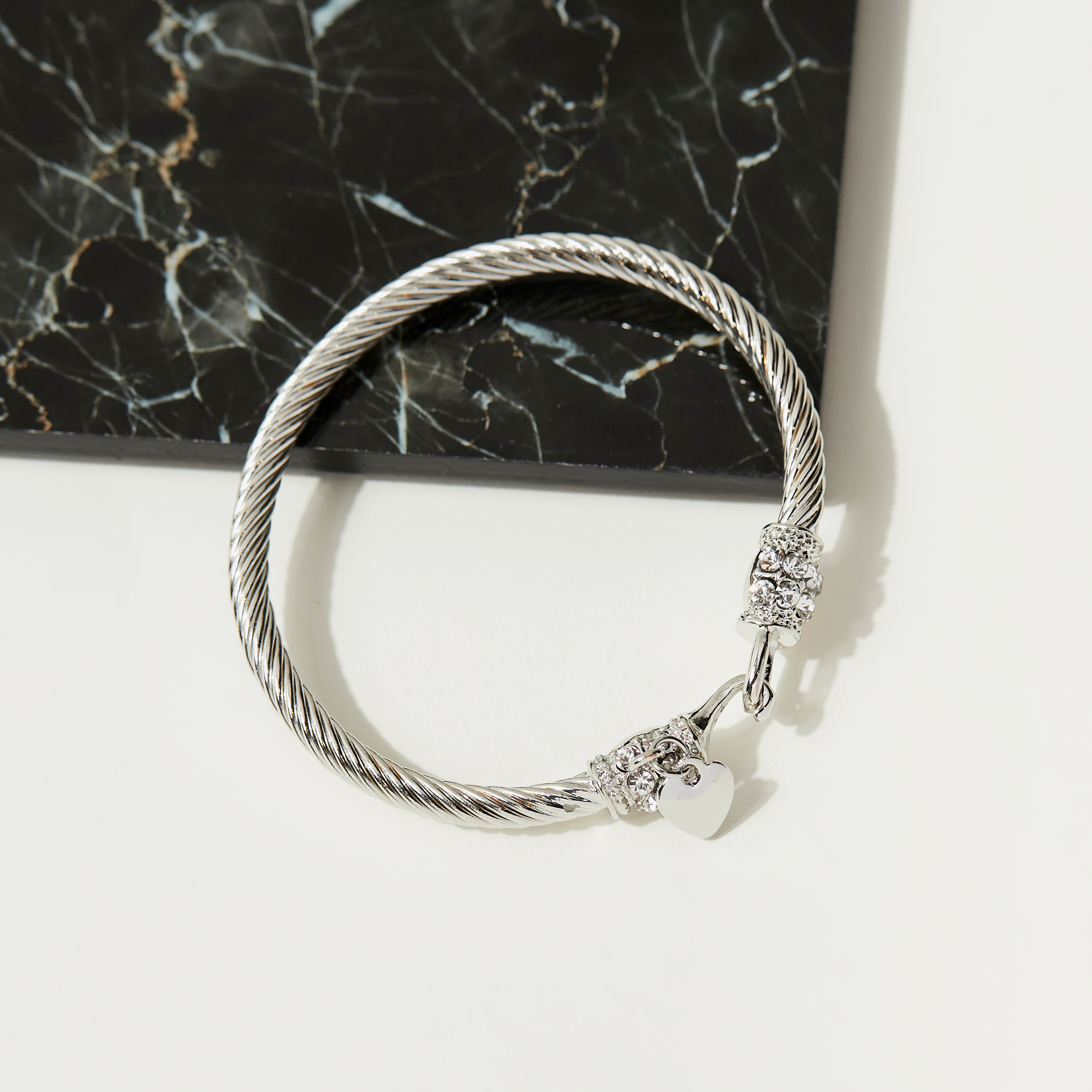 أسورة مزينة بدلاية-women-watchesandjewellery-jewellery-banglesandbracelets-image-1