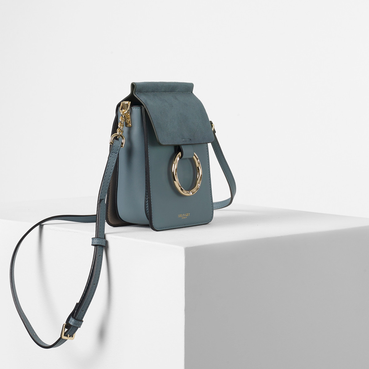 شنطة كروس بودي للهاتف بتزيينات حلقة هولي من لولا جراي-women-bagsandwallets-handbags-image-9