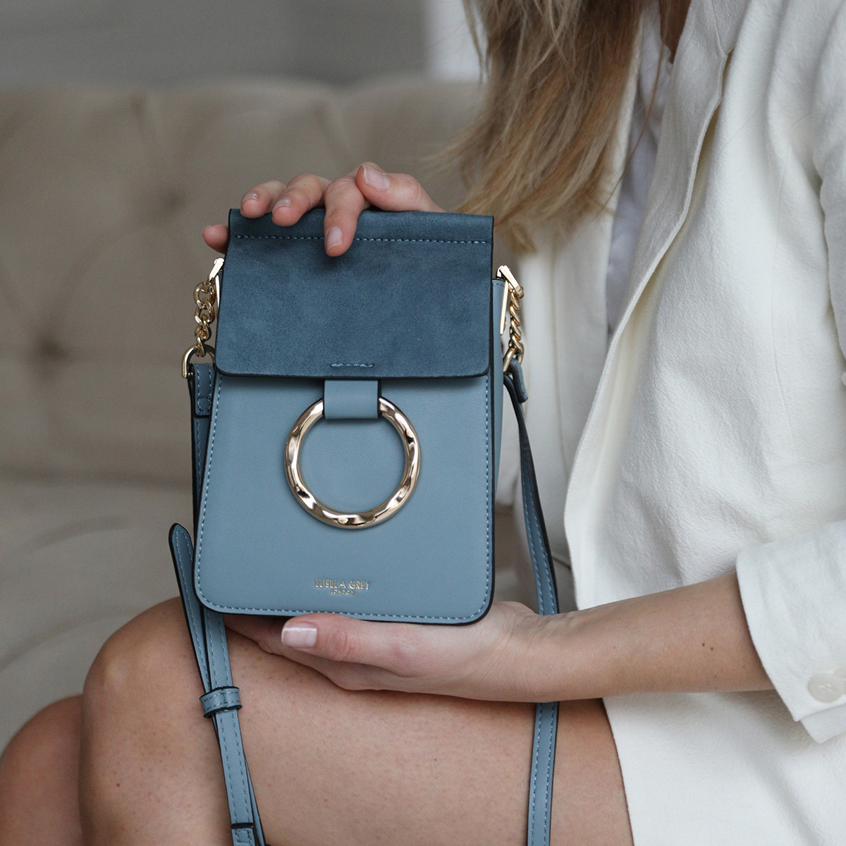 شنطة كروس بودي للهاتف بتزيينات حلقة هولي من لولا جراي-women-bagsandwallets-handbags-image-14