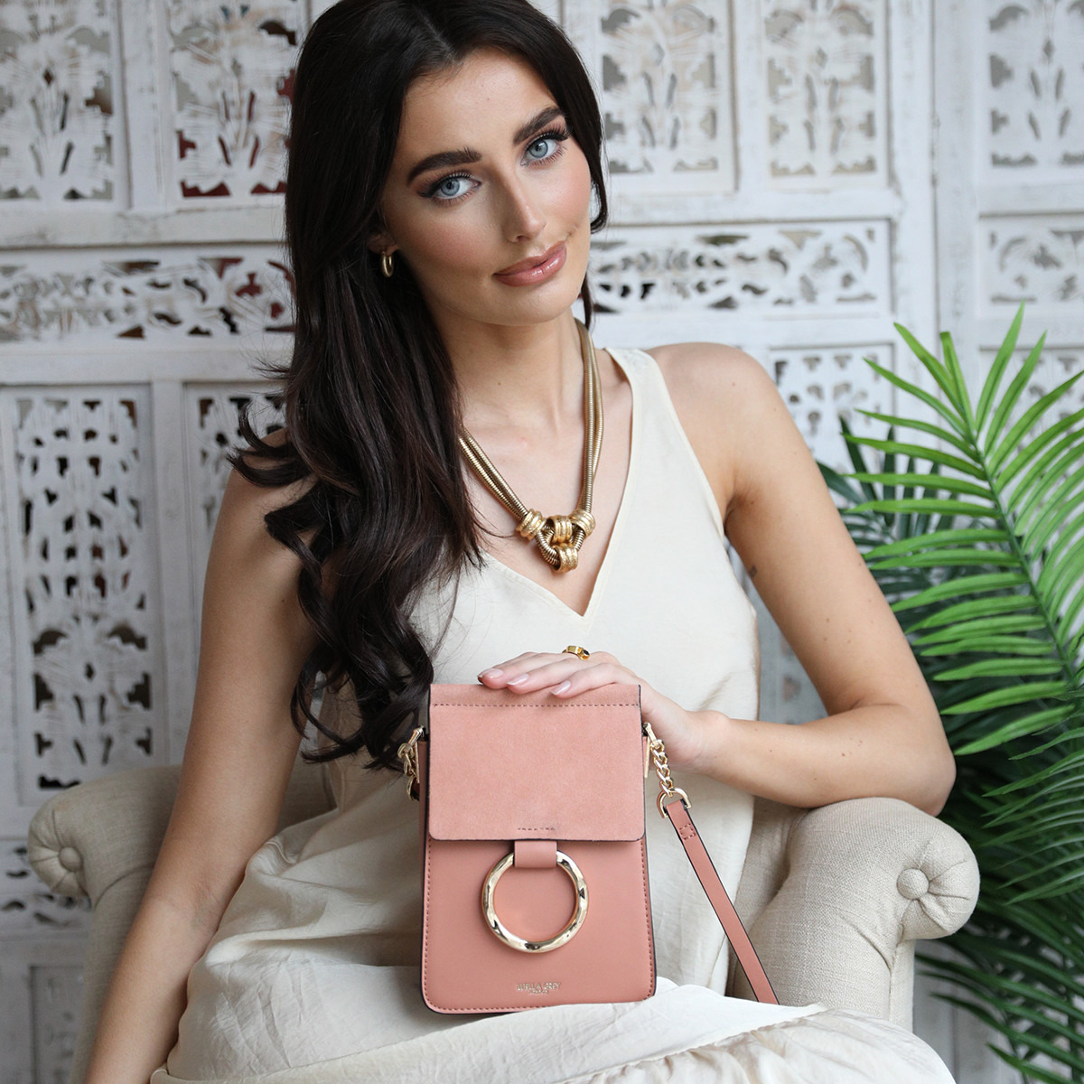 شنطة كروس بودي للهاتف بتزيينات حلقة هولي من لولا جراي-women-bagsandwallets-handbags-image-20