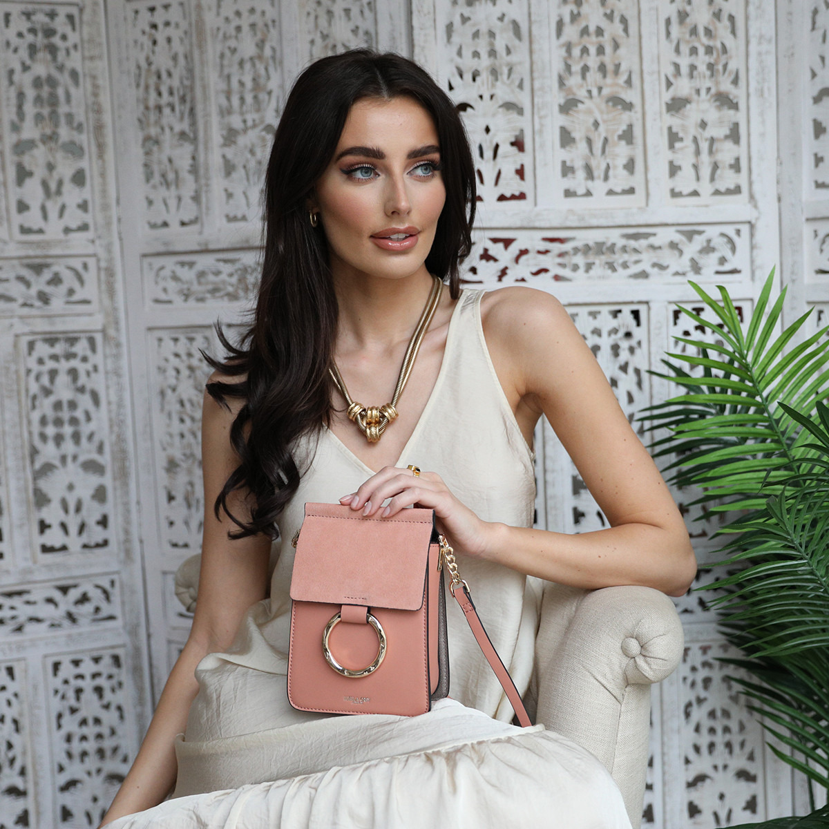 شنطة كروس بودي للهاتف بتزيينات حلقة هولي من لولا جراي-women-bagsandwallets-handbags-image-21