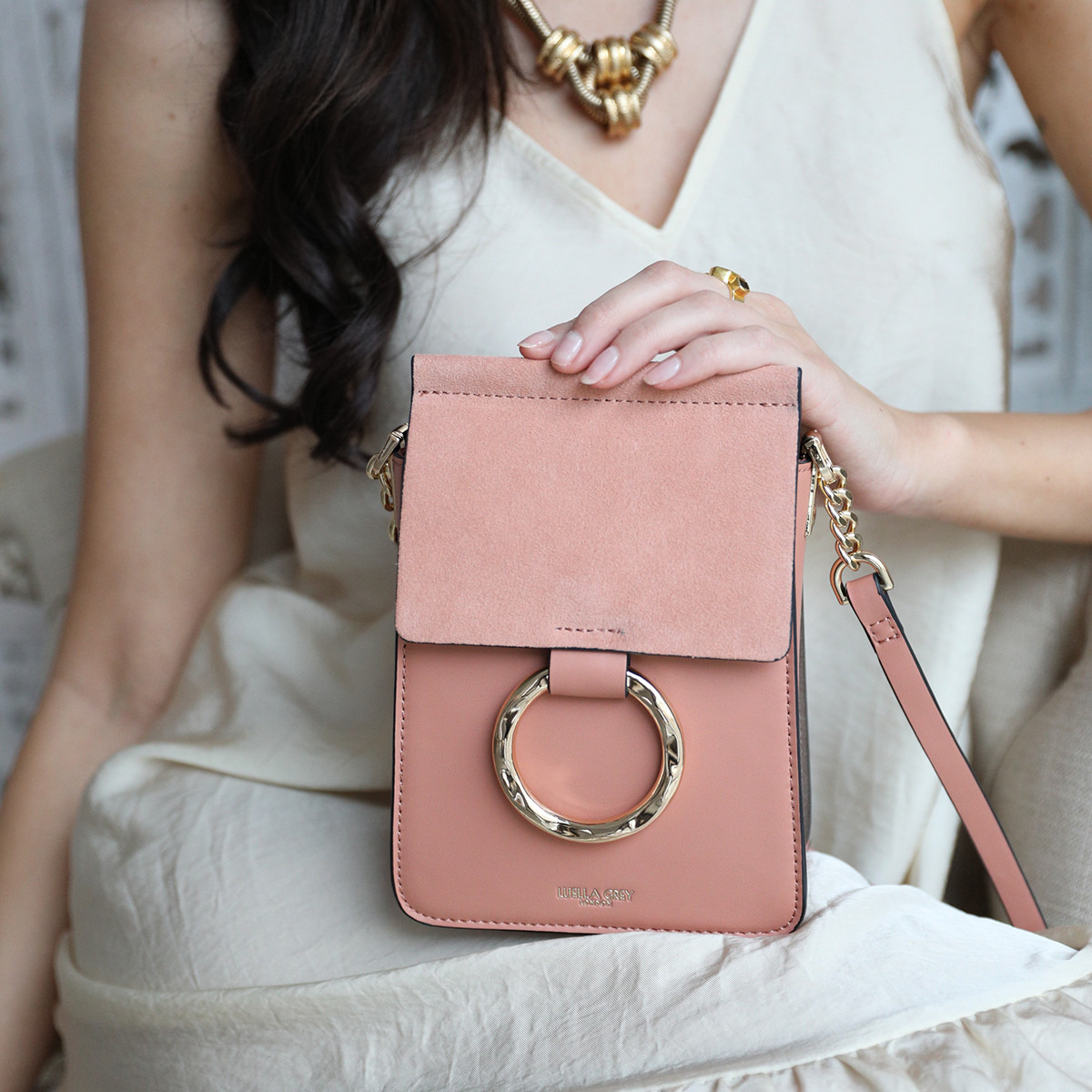 شنطة كروس بودي للهاتف بتزيينات حلقة هولي من لولا جراي-women-bagsandwallets-handbags-image-23