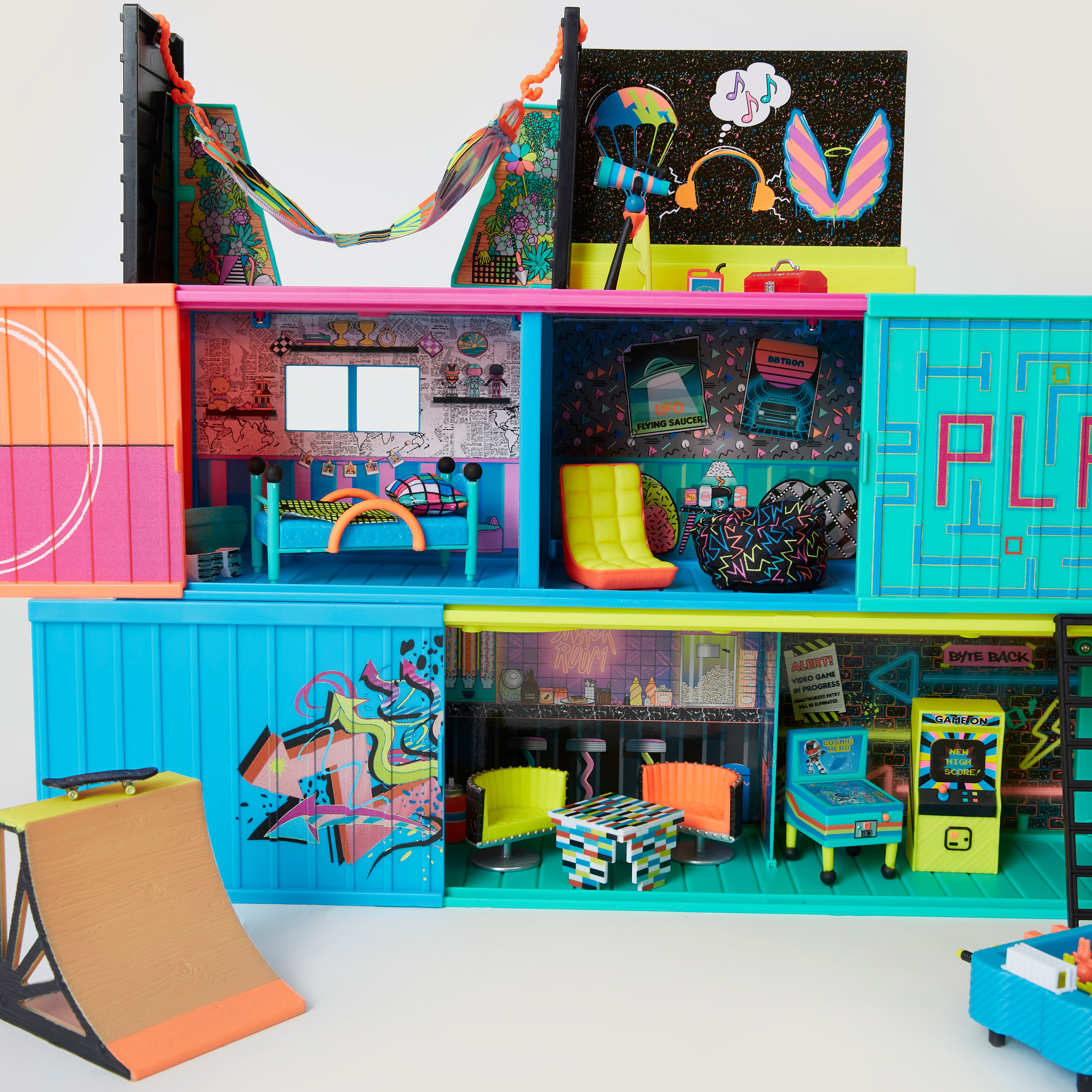 L.O.L. Surprise! Maison Clubhouse Playset-toys-dollsandplaysets-dollhouses-image-3