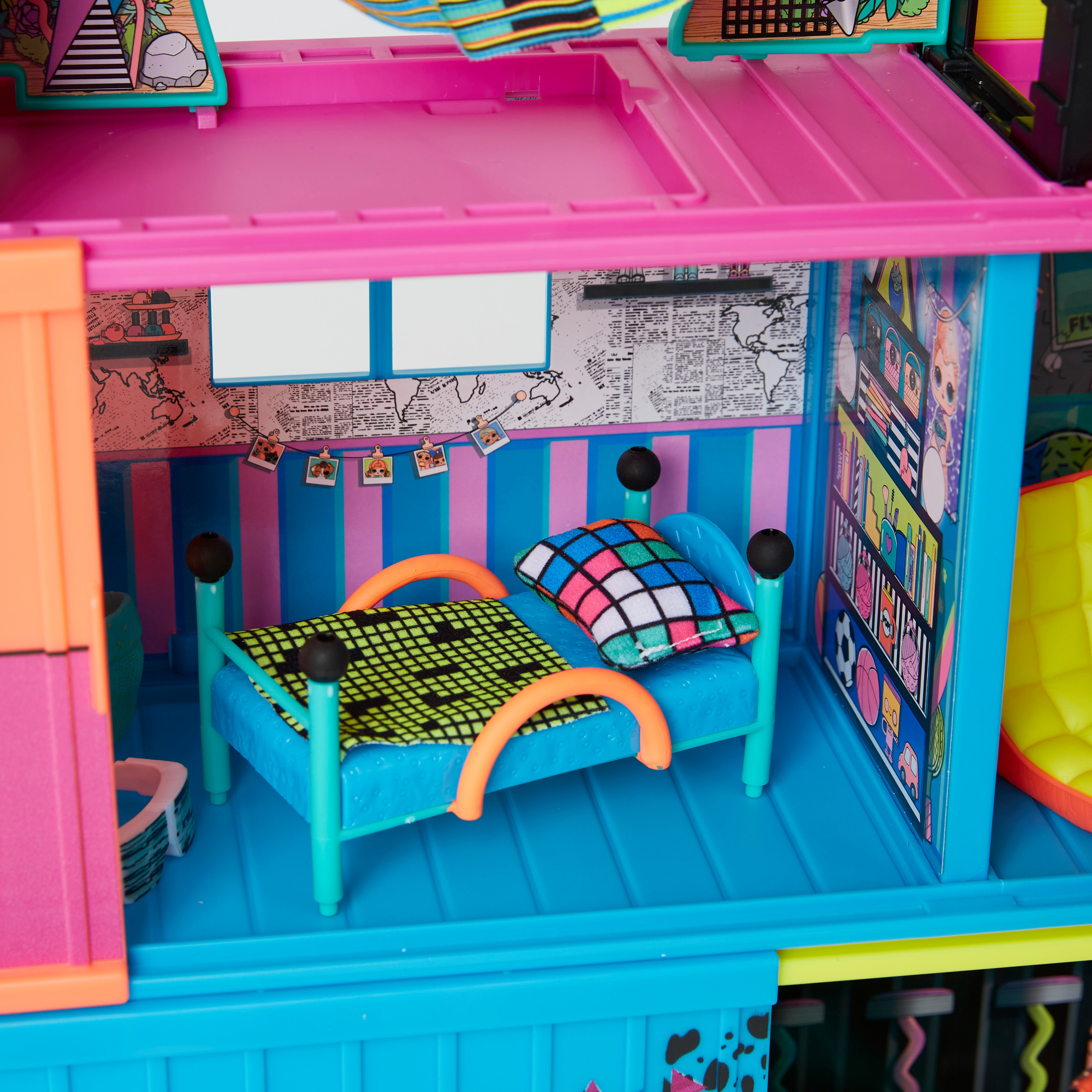 L.O.L. Surprise! Maison Clubhouse Playset-toys-dollsandplaysets-dollhouses-image-4