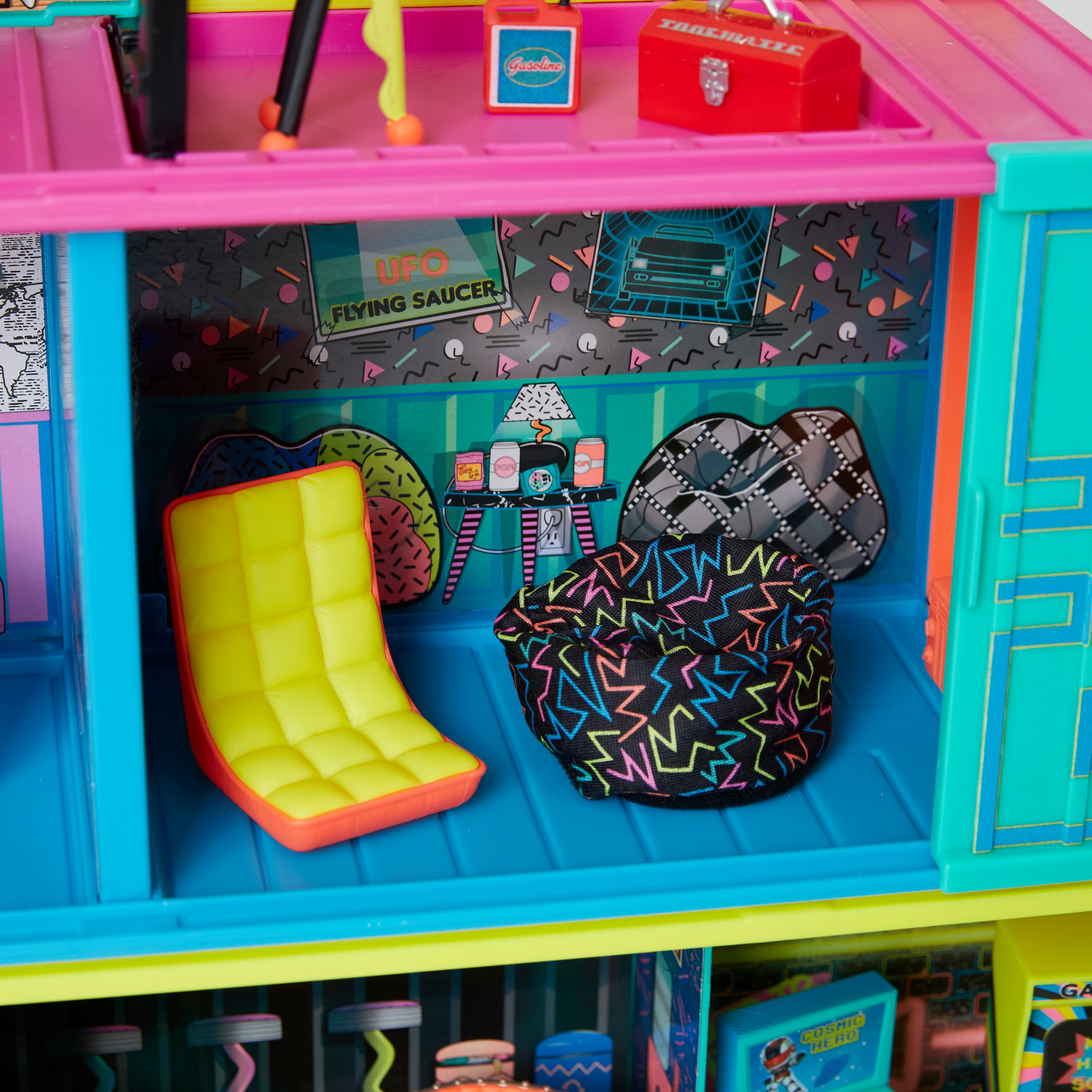 L.O.L. Surprise! Maison Clubhouse Playset-toys-dollsandplaysets-dollhouses-image-5
