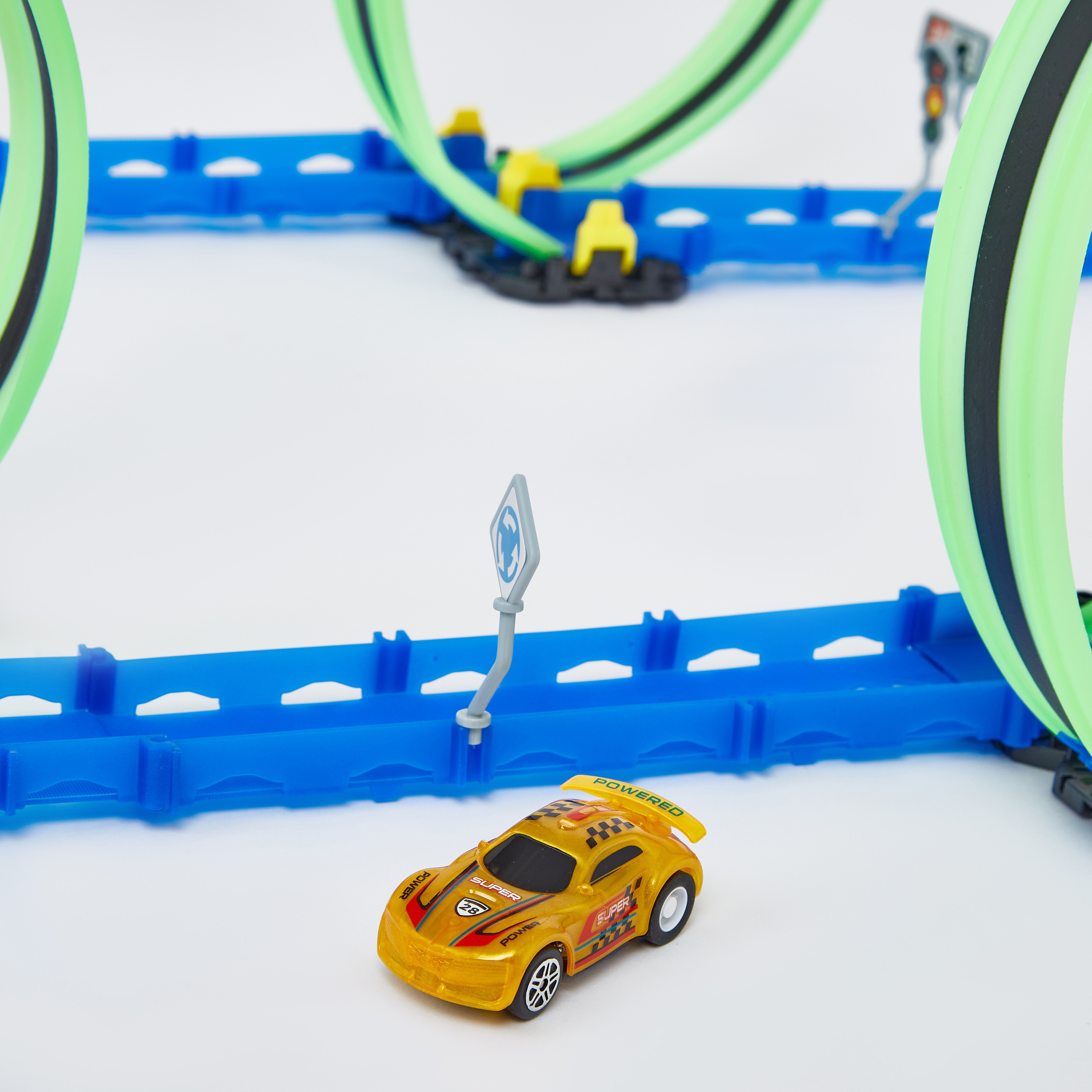 مجموعة مسار سباق السرعة 49 قطعة جلو باور من تينجليدر-toys-playvehicles-vehicleplaysets-image-4