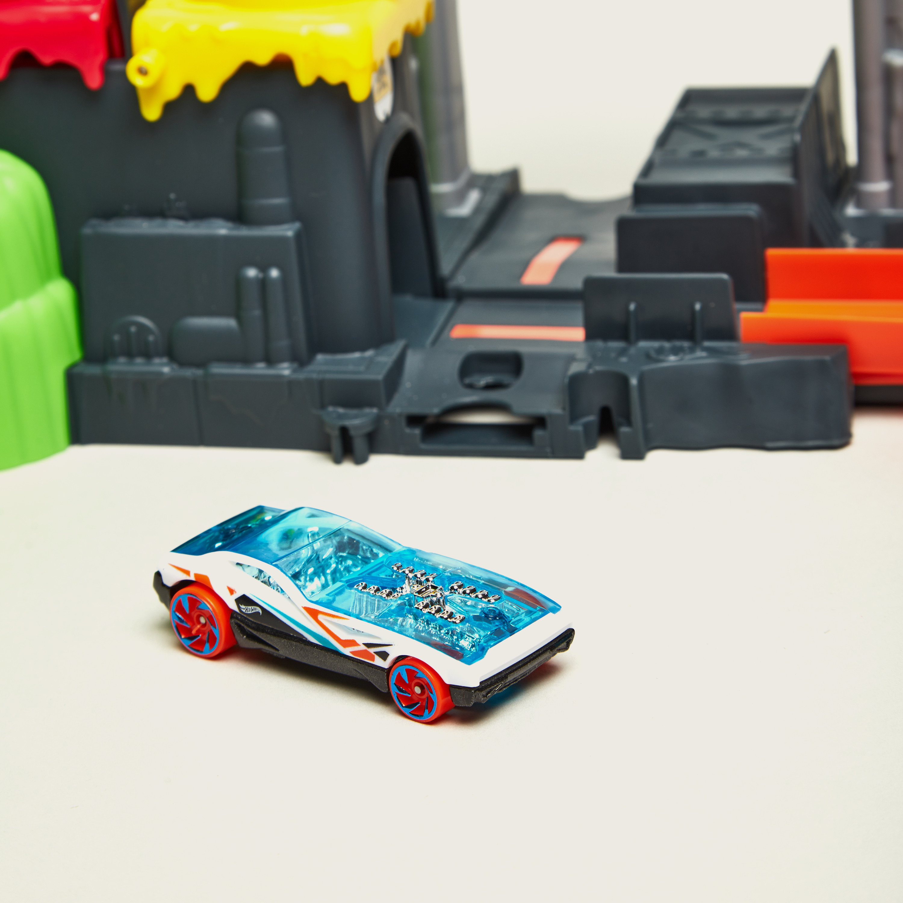 toxic snake strike hot wheels