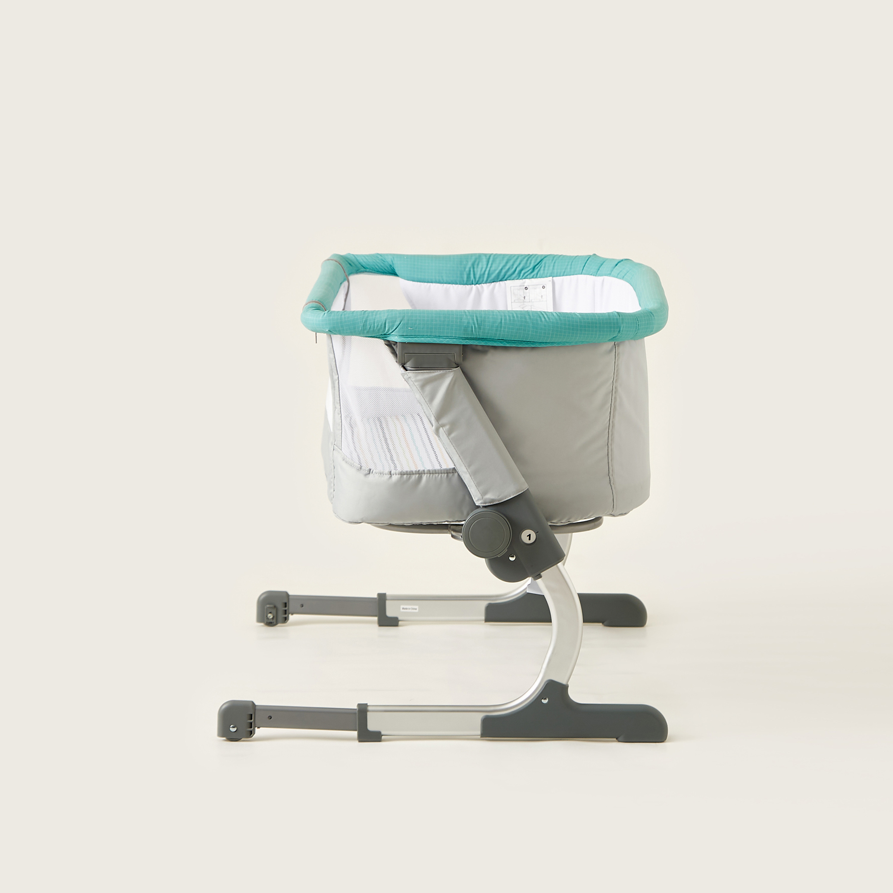 Juniors Sophia Side Bassinet-baby-nursery-furniture-cribsandbeds-bassinets-image-5