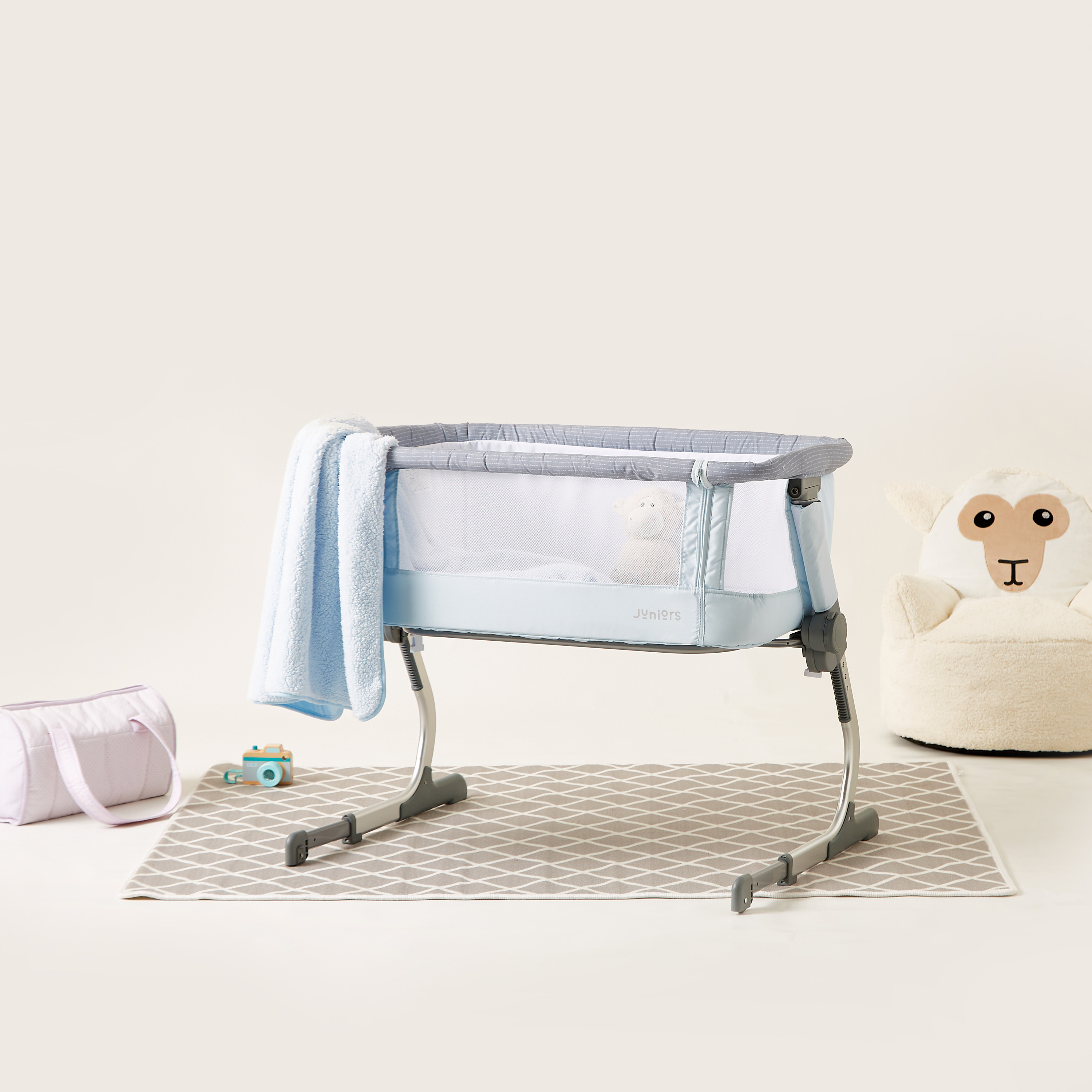 Juniors Sophia Side Bassinet-baby-nursery-furniture-cribsandbeds-bassinets-image-1