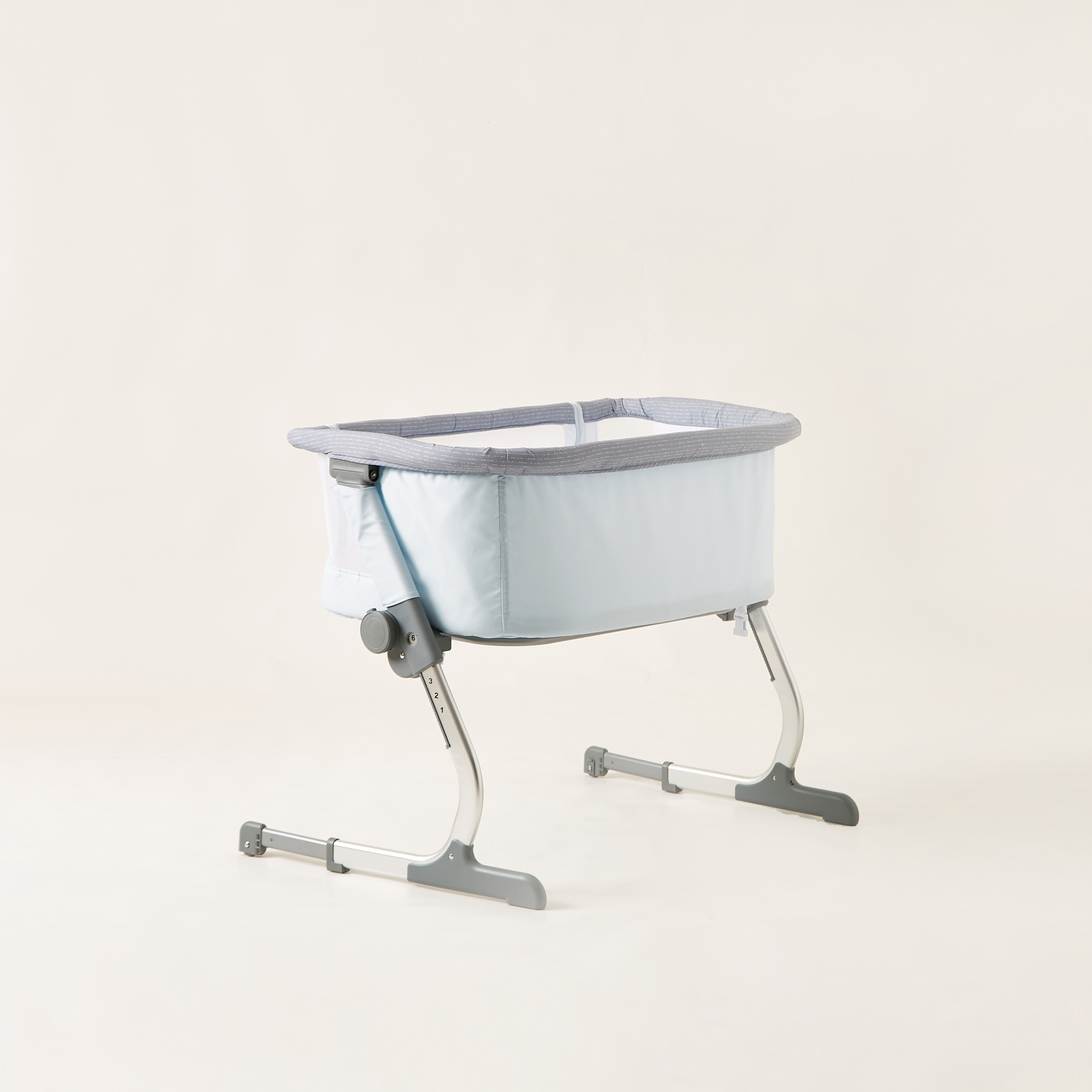 Juniors Sophia Side Bassinet-baby-nursery-furniture-cribsandbeds-bassinets-image-4