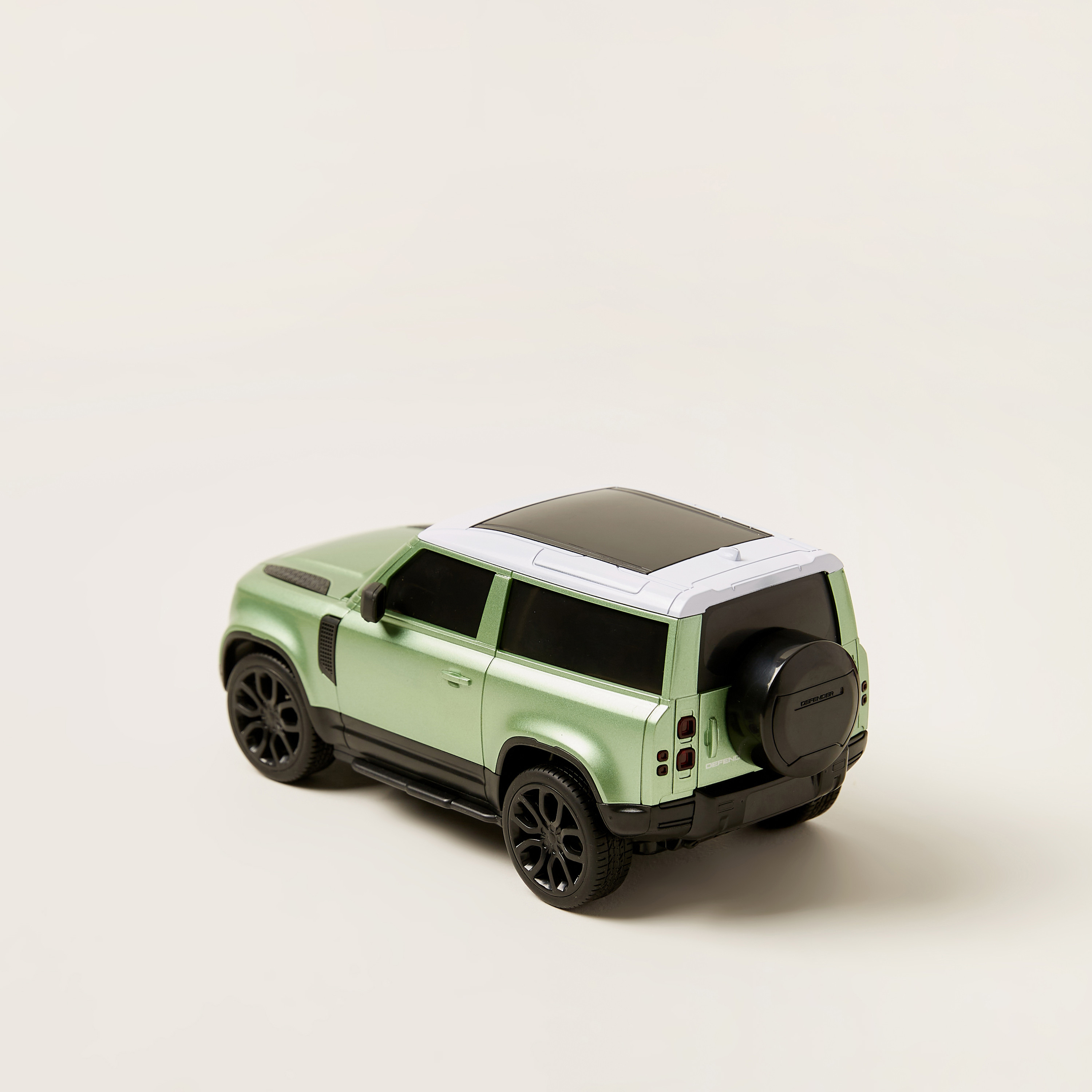 RW 1:24 Range Rover Defender Remote Control Car-toys-playvehicles-diecastcars-image-4