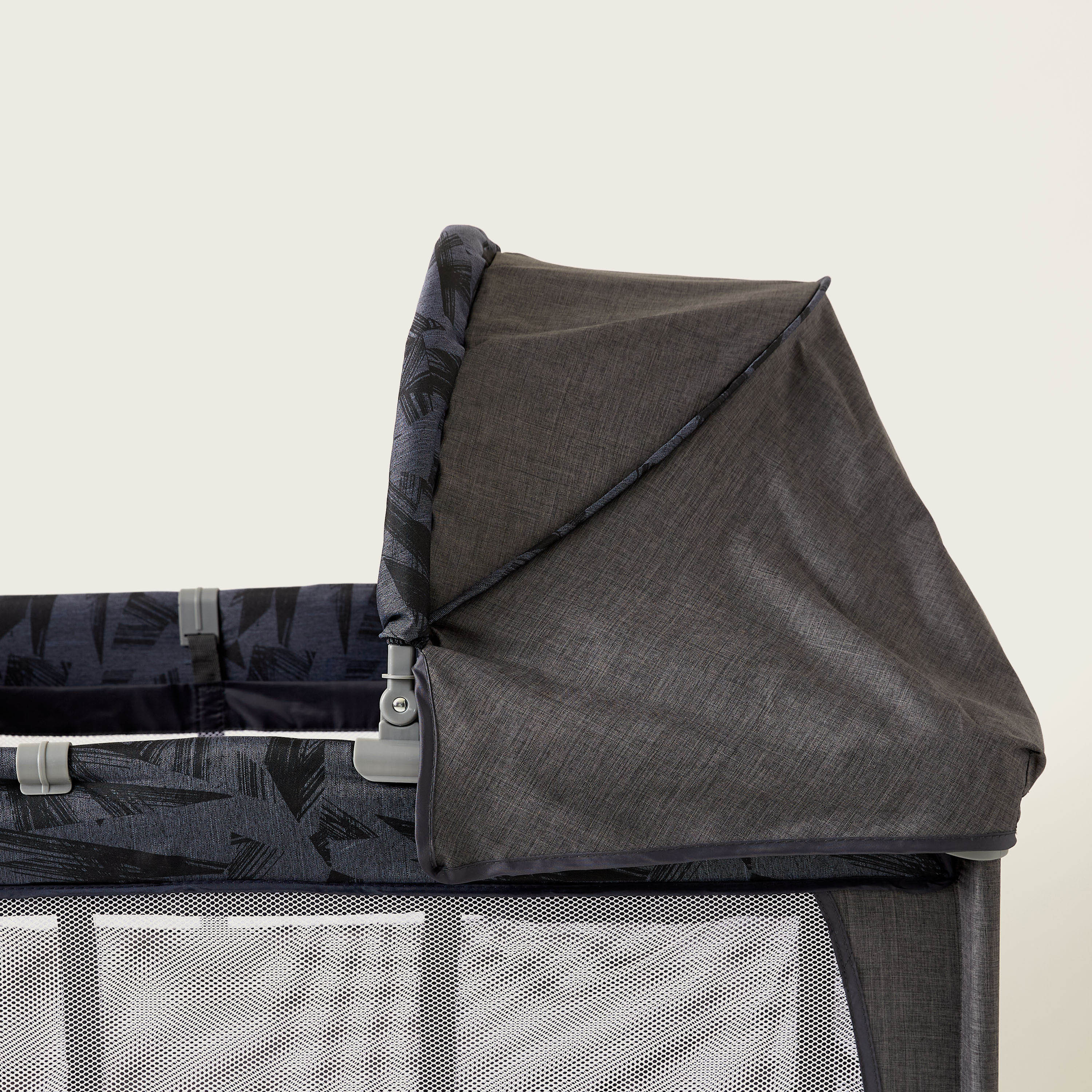 Juniors Devon Black Foldable Travel Cot with Sun Canopy (Upto 3 years)-baby-nursery-furniture-cribsandbeds-travelcots-image-4