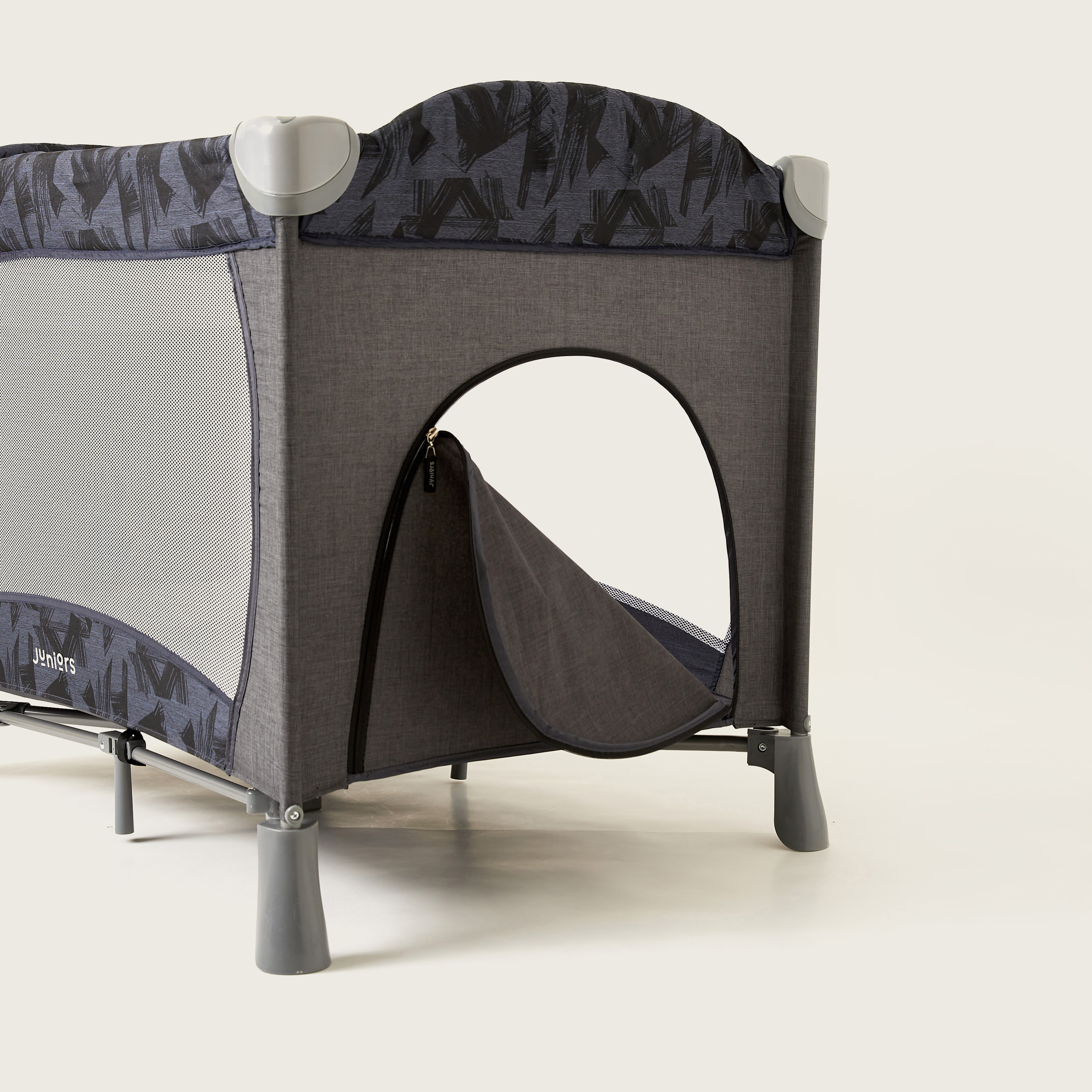 Juniors Devon Black Foldable Travel Cot with Sun Canopy (Upto 3 years)-baby-nursery-furniture-cribsandbeds-travelcots-image-7