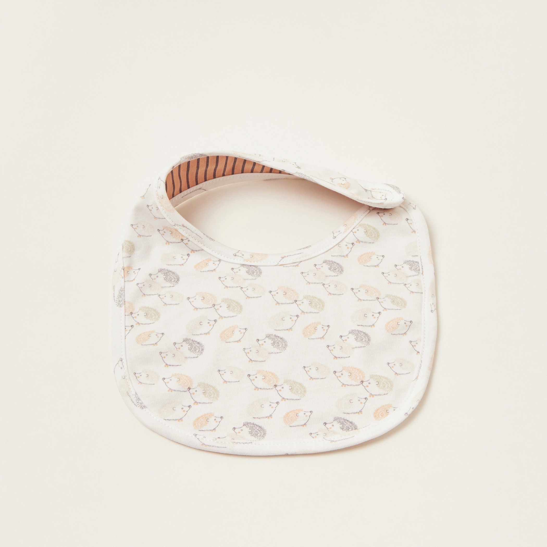 مريلة عضوية بزر إغلاق كبّاس وطبعات من جونيورز-baby-feeding-bibs-image-4