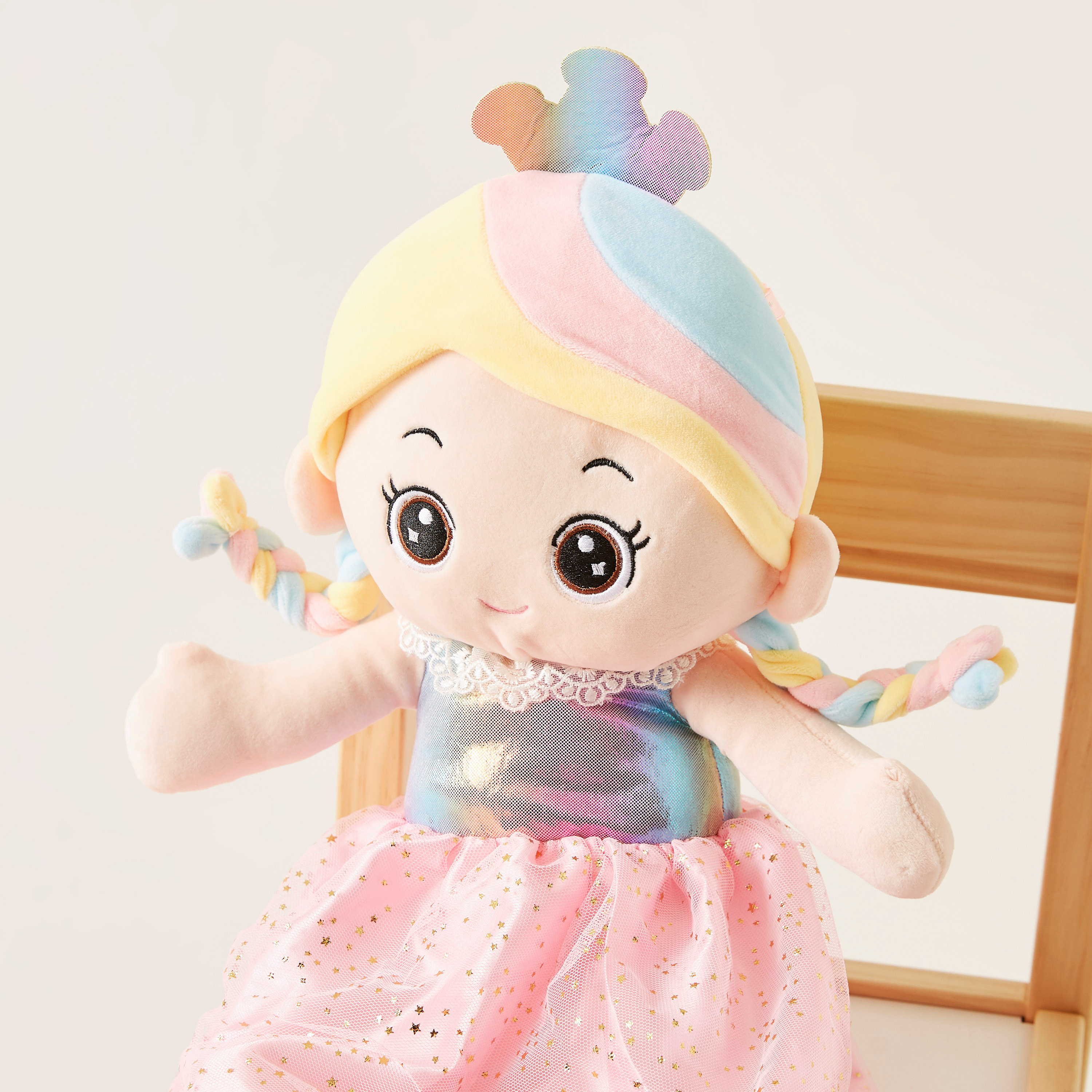 دمية بفستان زهري وشعر قوس قزح من جونيورز - 60 سم-toys-dollsandplaysets-dolls-image-2