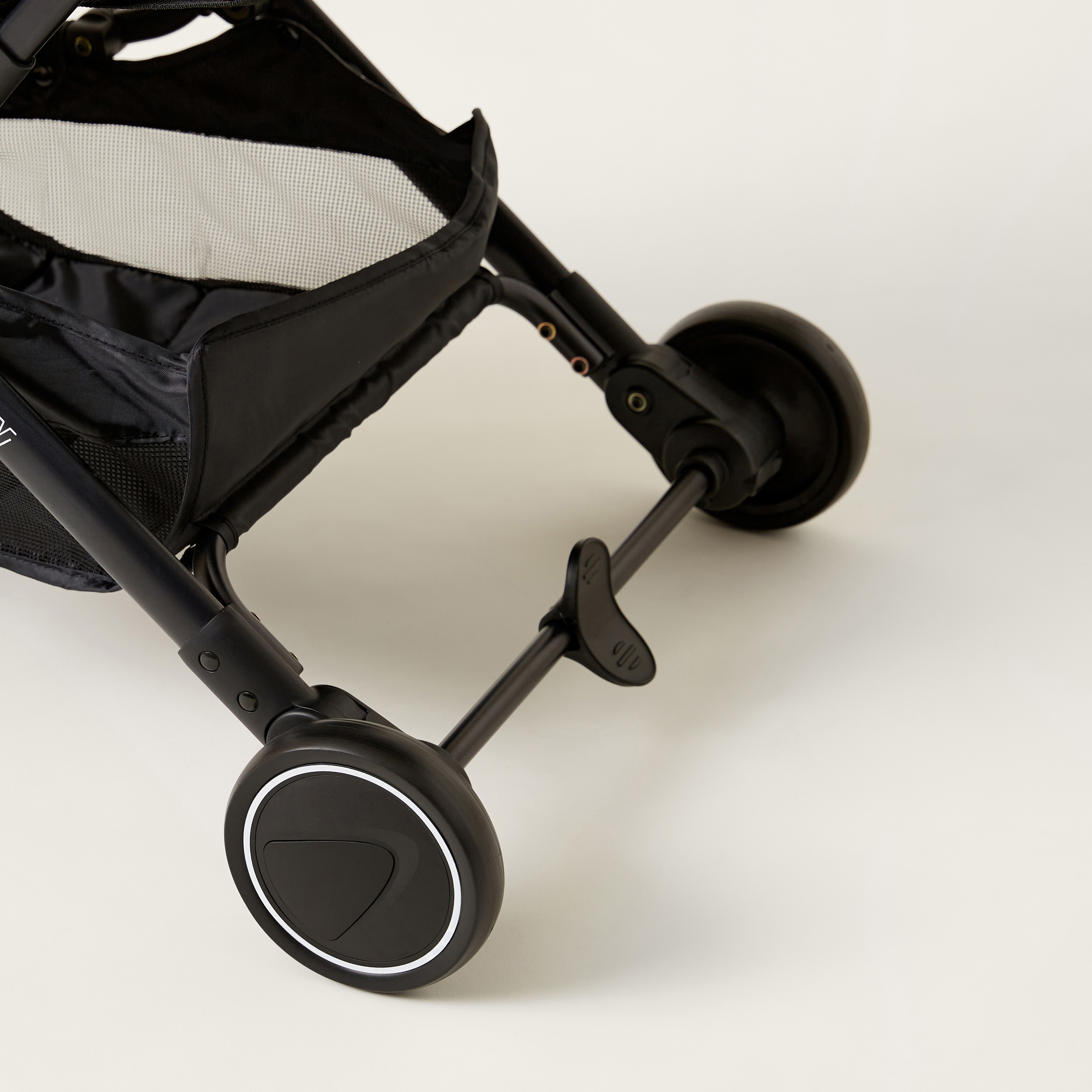 Juniors Crew 3-Fold Beige Travel Stroller with Car Seat (Upto 3 years)-baby-gear-strollersandprams-travelsystems-image-11
