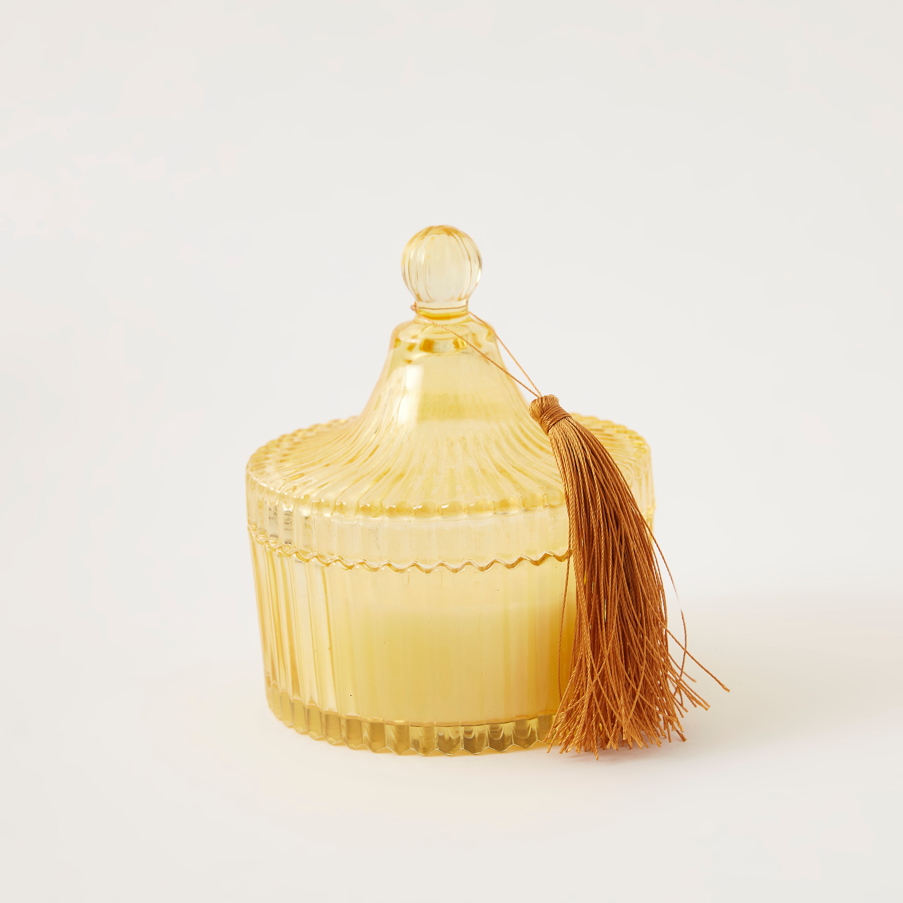 جرة شمع فانيلا كريم بغطاء قبة من سلطنة أوكري - 170 جم-household-homefragrance-candles-image-1