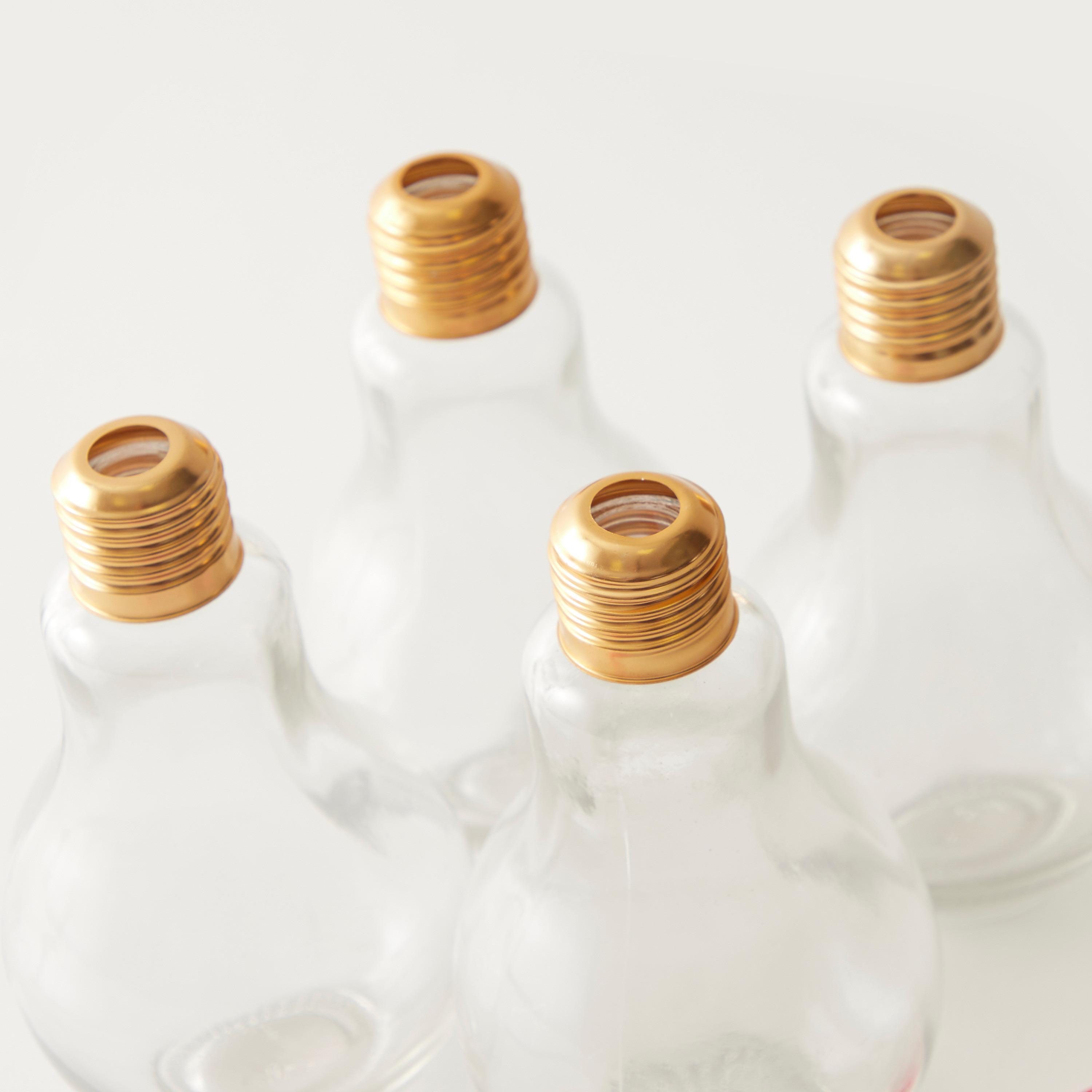 طقم أكواب زجاجي 4 قطع بتصميم لمبة مع قشة من هالو فيريتي-household-dining-drinkserveware-bottles-image-4