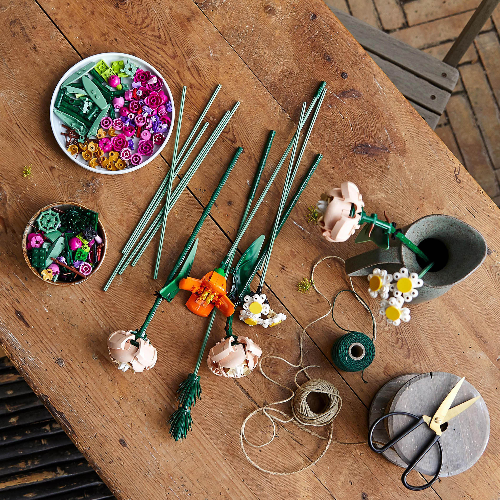 LEGO® Flower Bouquet 10280 Building Kit (756 Pieces)-toys-buildingblocks-blocks-image-5