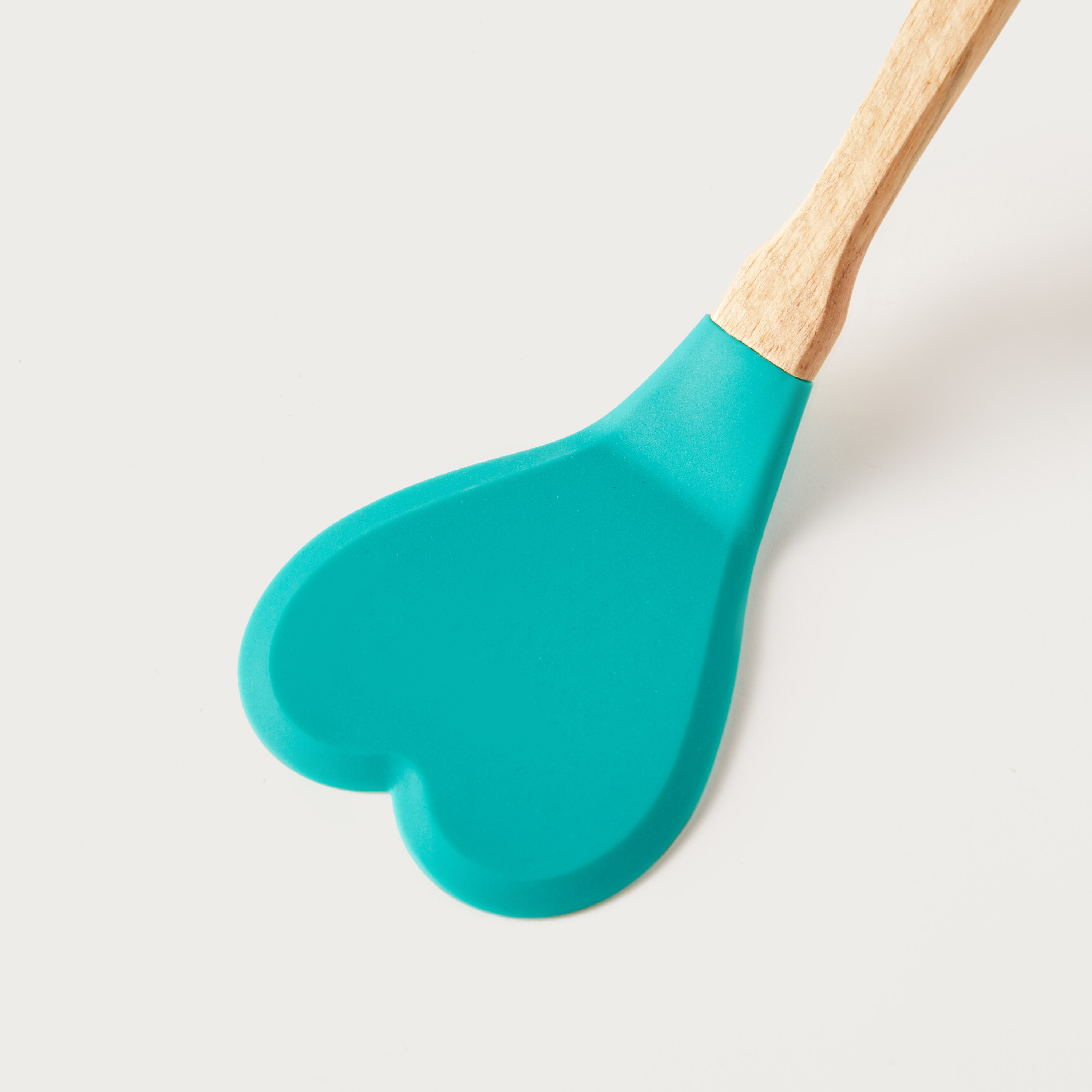 ملعقة تقليب بمقبض خشبي من فايندز-household-kitchen-kitchentoolsandutensils-image-2