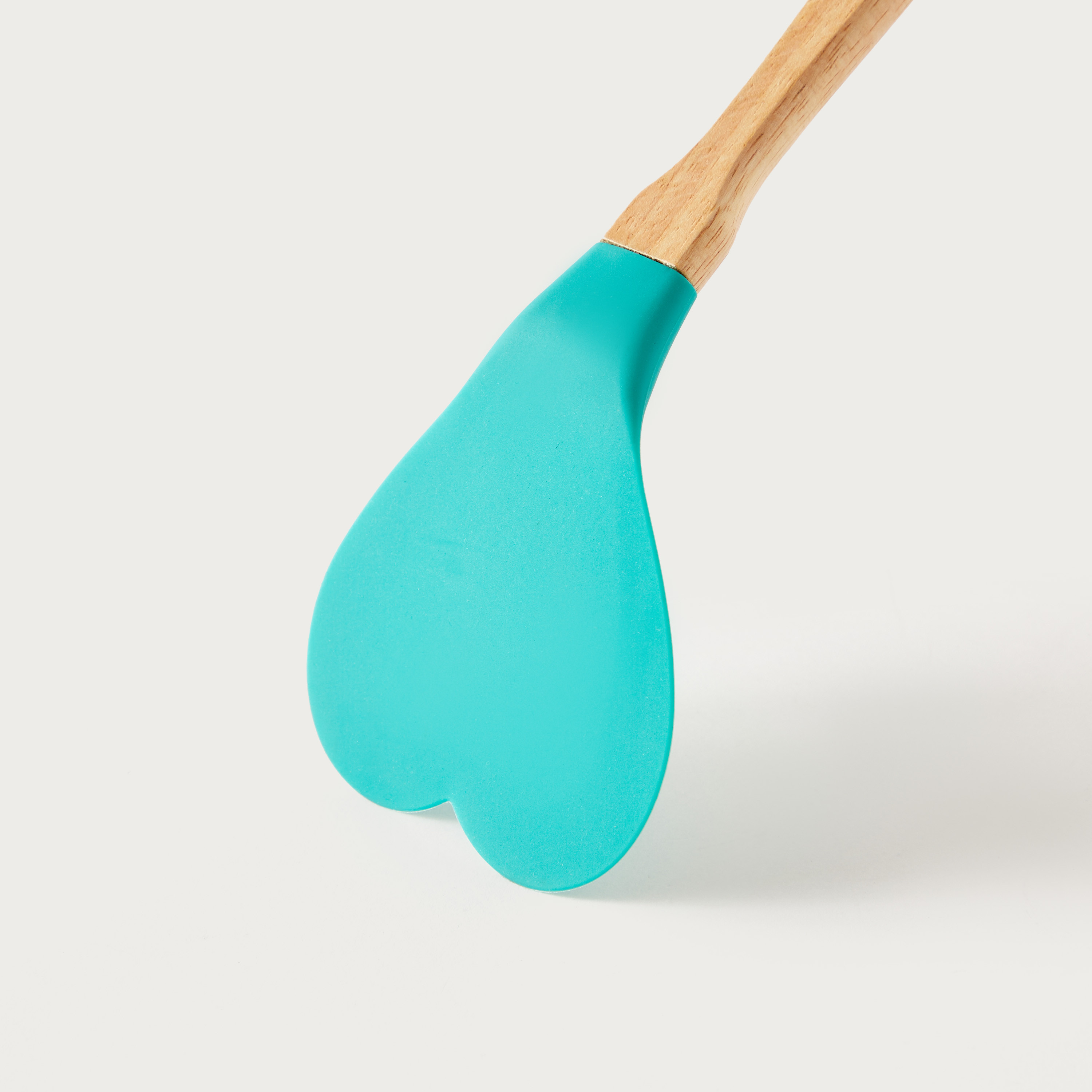 ملعقة تقليب بمقبض خشبي من فايندز-household-kitchen-kitchentoolsandutensils-image-3