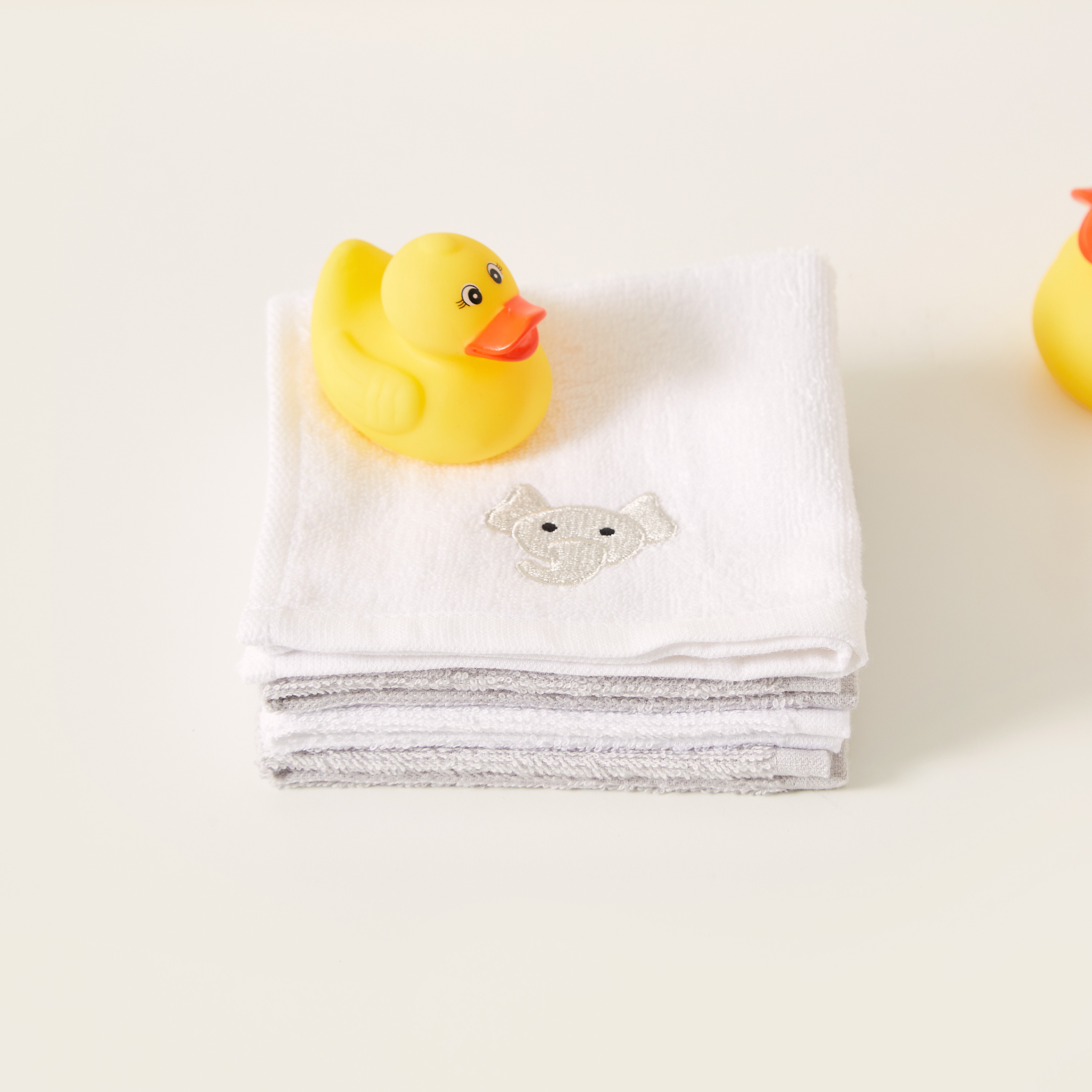 Juniors Embroidered 4-Piece Wash Cloth Set - 26x26 cms-baby-bathandcare-towels-image-1