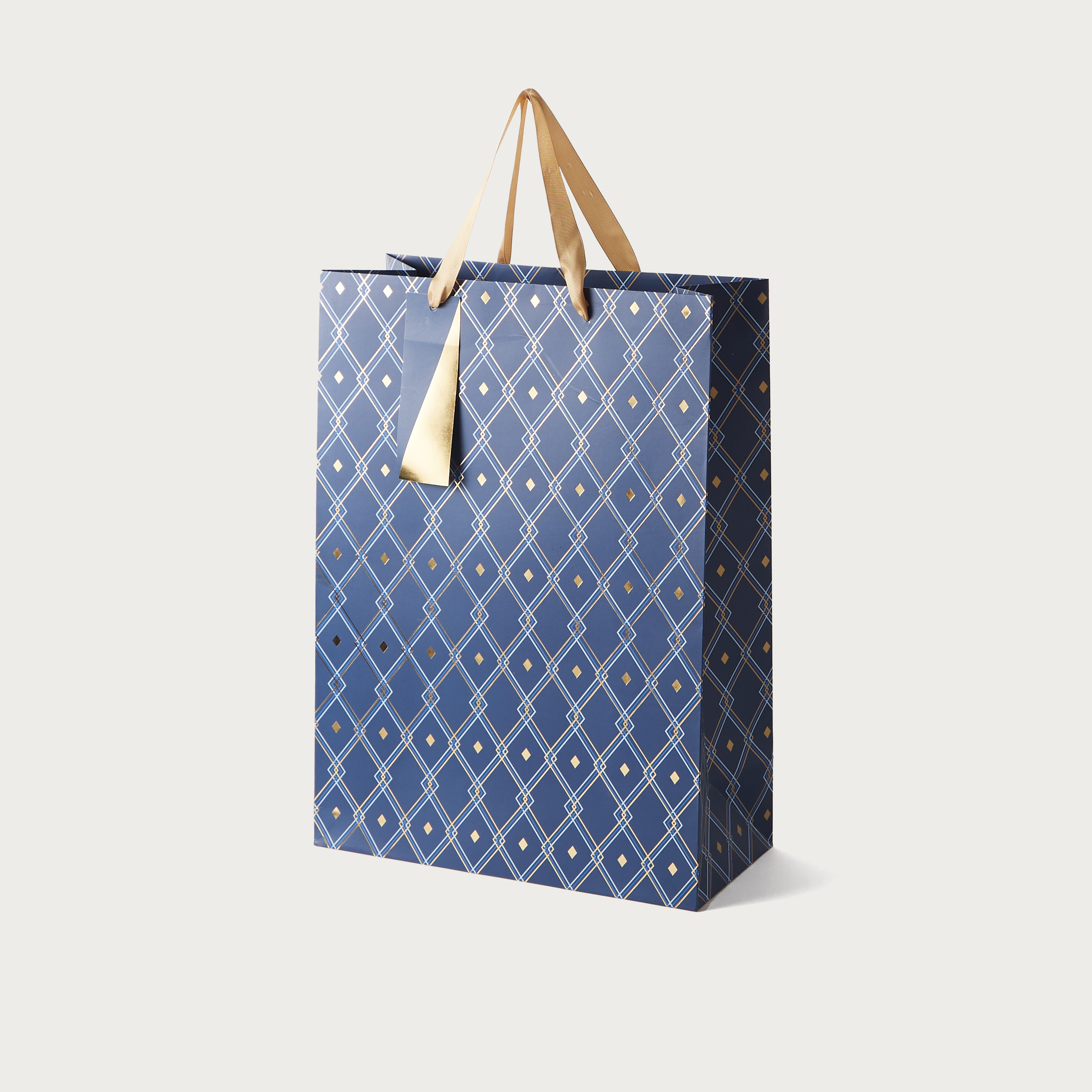 شنطة هدايا ورقية كبيرة جدًا بطبعات ومقابض من يوروراب-household-giftingaccessories-giftings-image-1