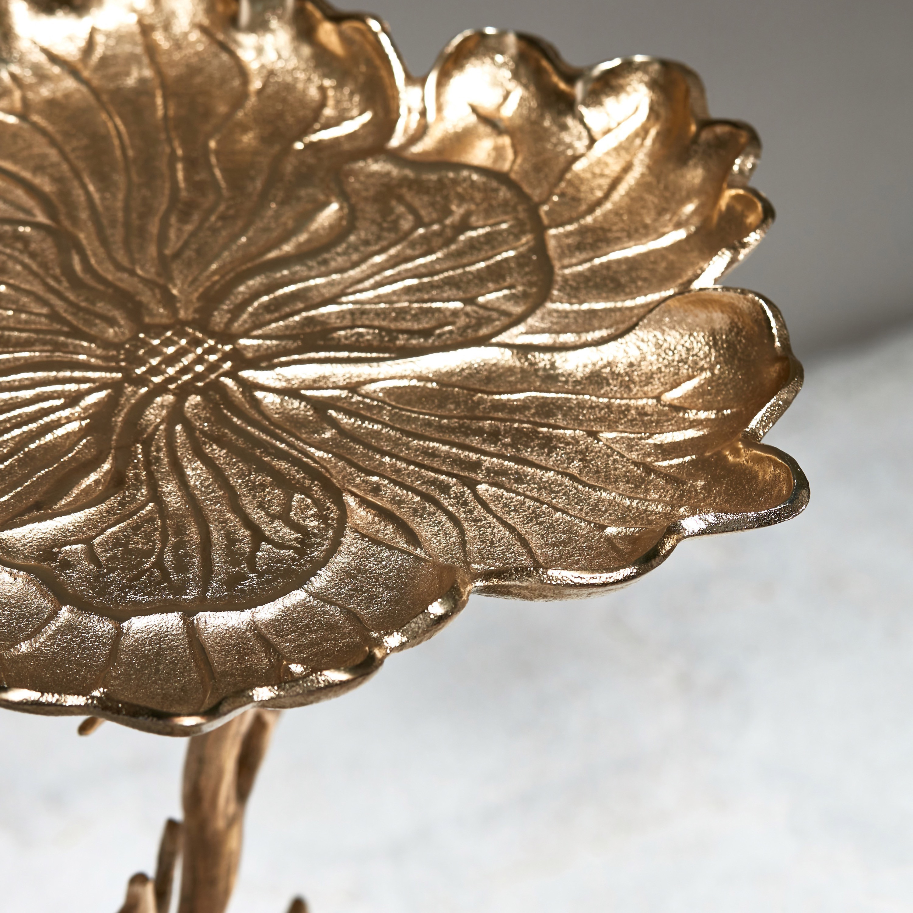 Floral Accent Table - 35x35x35 cms-furniture-livingroom-sideandendtables-image-3