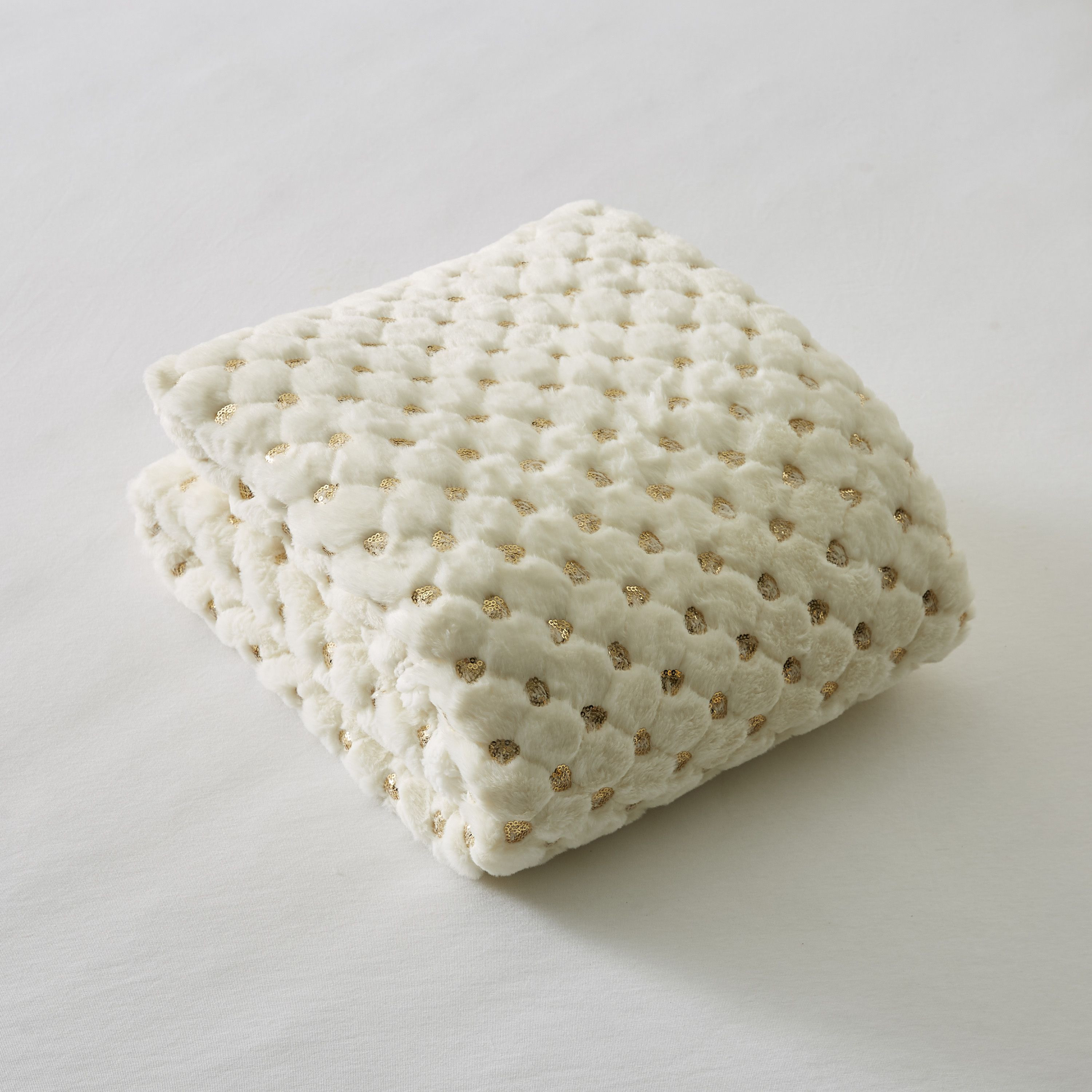 بطانية خفيفة مزينة بالترتر ستارز  - 152x127 سم-household-cushionsandthrows-throwsandblankets-throws-image-5