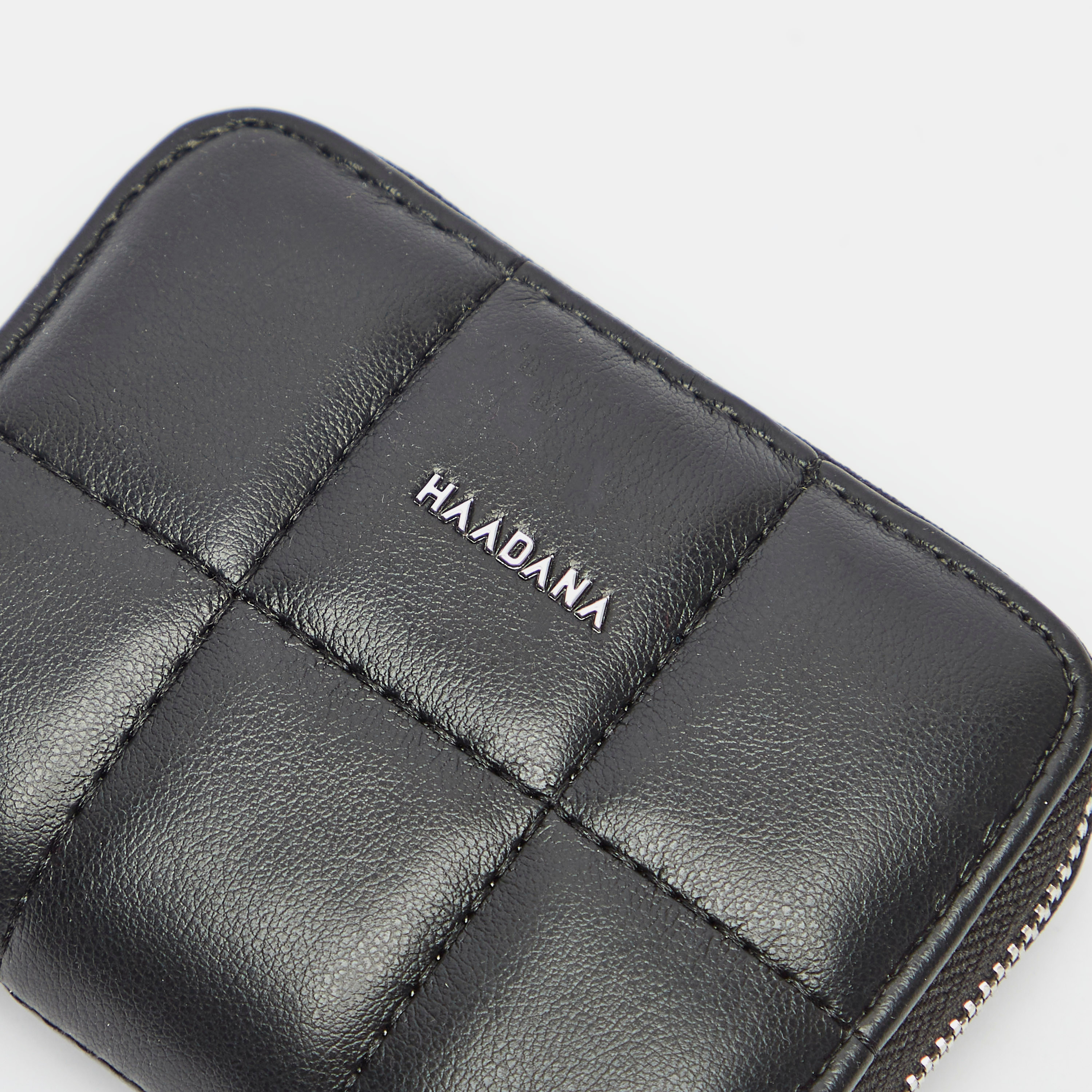 Haadana Quilted Wallet with Zip Closure-women-bagsandwallets-wallets-image-3
