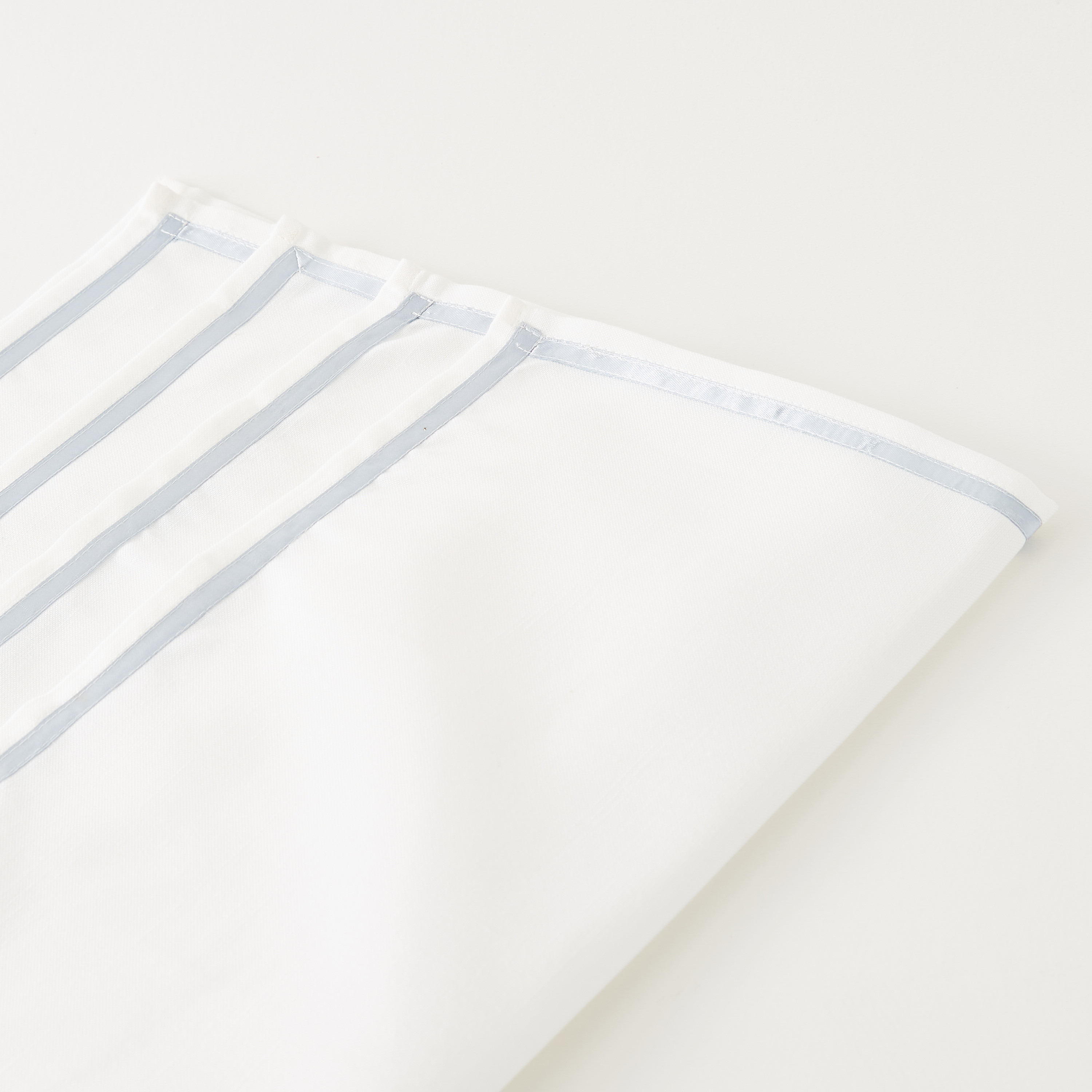 طقم مناديل سفرة 4 قطع من جانيس - 45x45 سم-household-dining-tablelinen-runnersandtablecovers-image-2