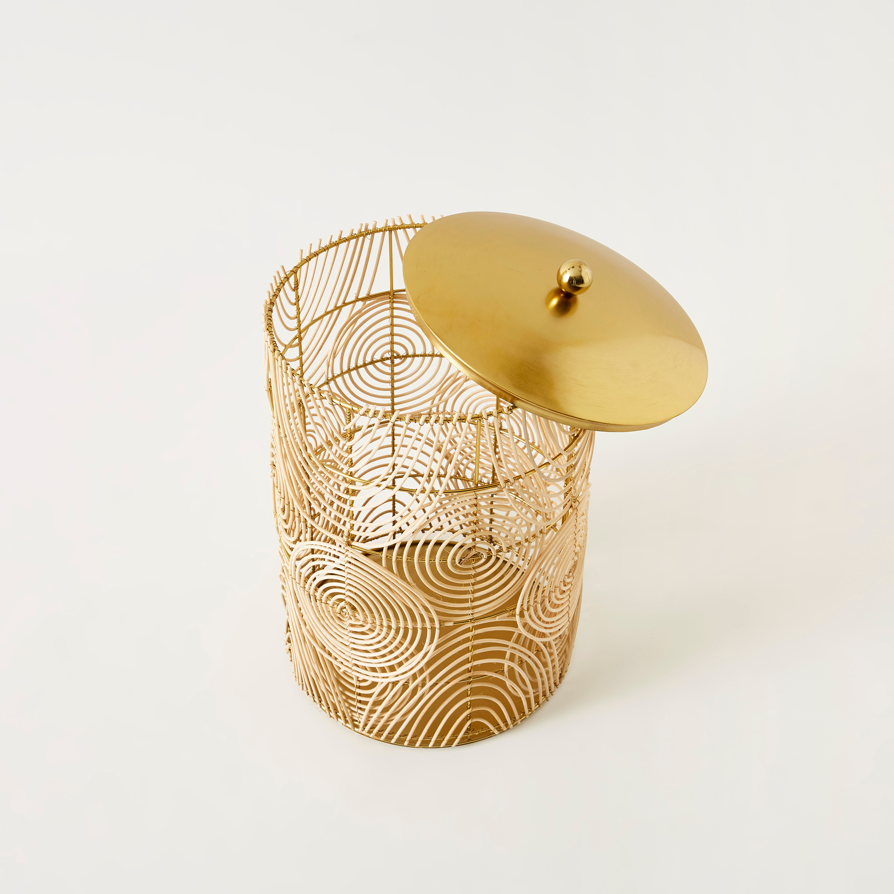 سلة بغطاء وتفاصيل منسوجة - 46x46x66 سم-household-decor-boxesandtrays-image-3
