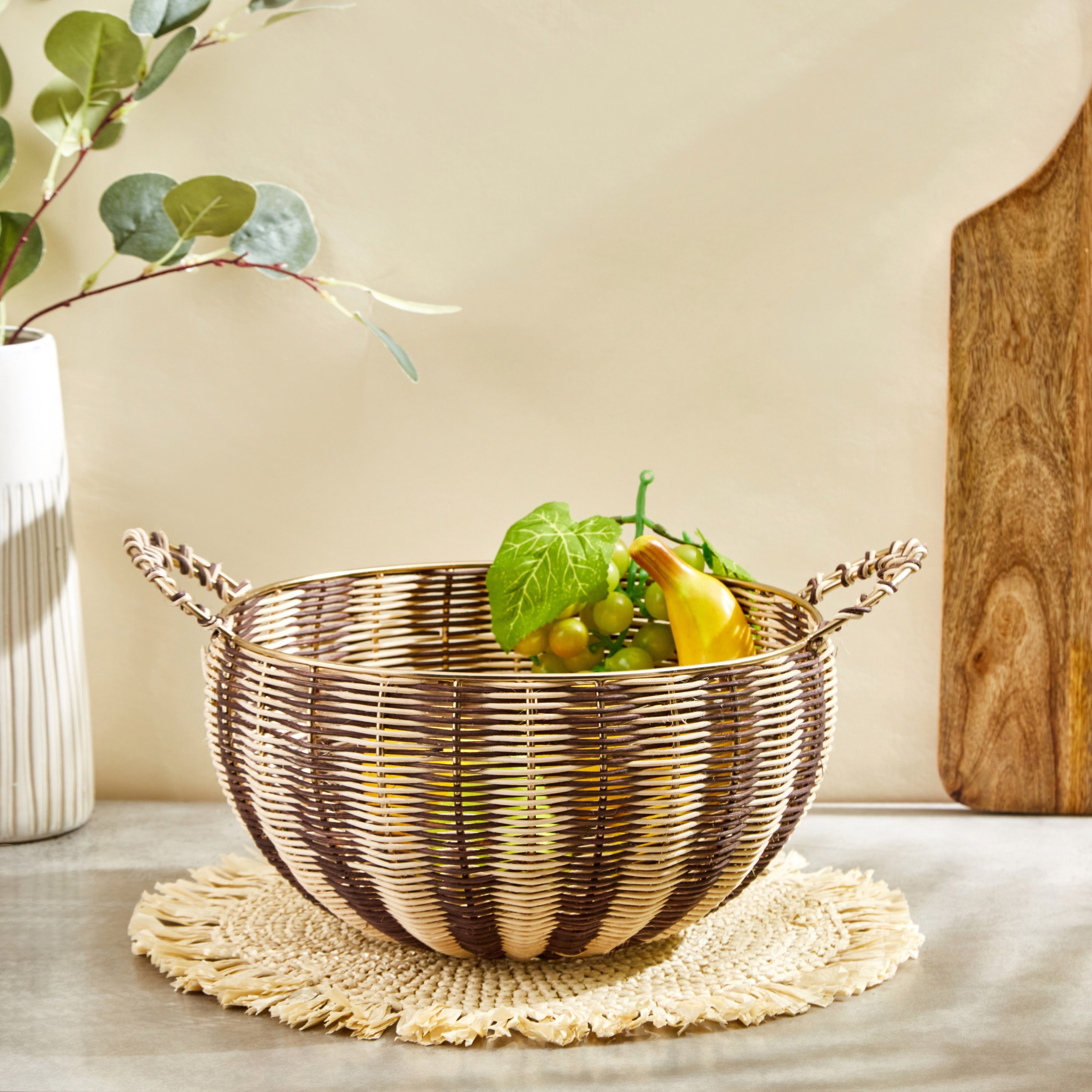 سلة ديكور روطان - 38x32x20 سم-household-decor-boxesandtrays-image-1