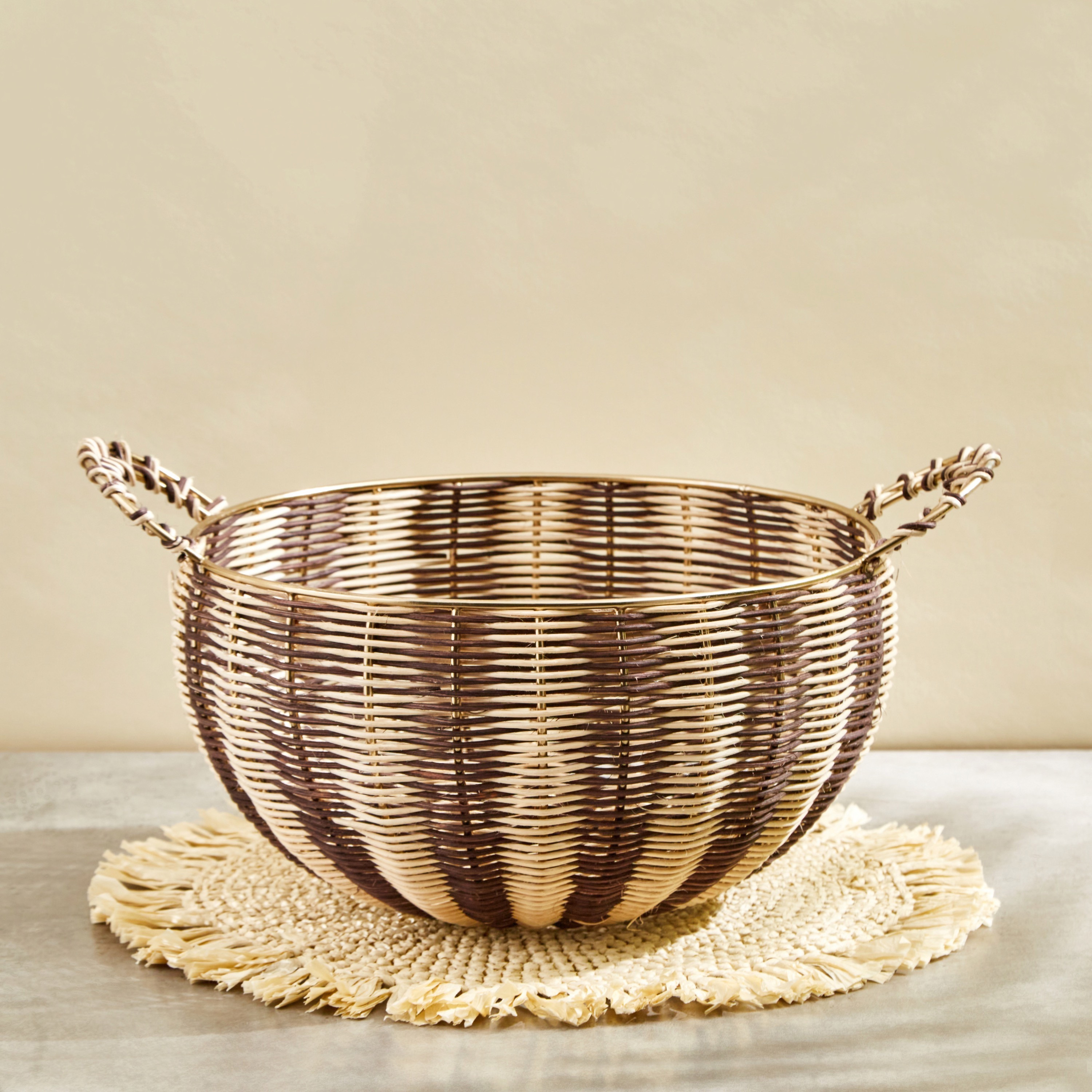 سلة ديكور روطان - 38x32x20 سم-household-decor-boxesandtrays-image-2