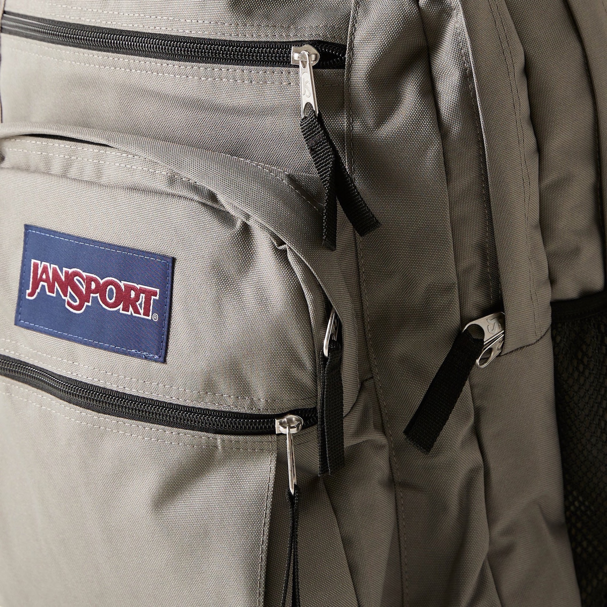 Jansport Solid Zipper Backpack with Adjustable Shoulder Straps - 32x14x41 cms Lifetime Warranty-school-bagsandbackpacks-backpacks-image-3