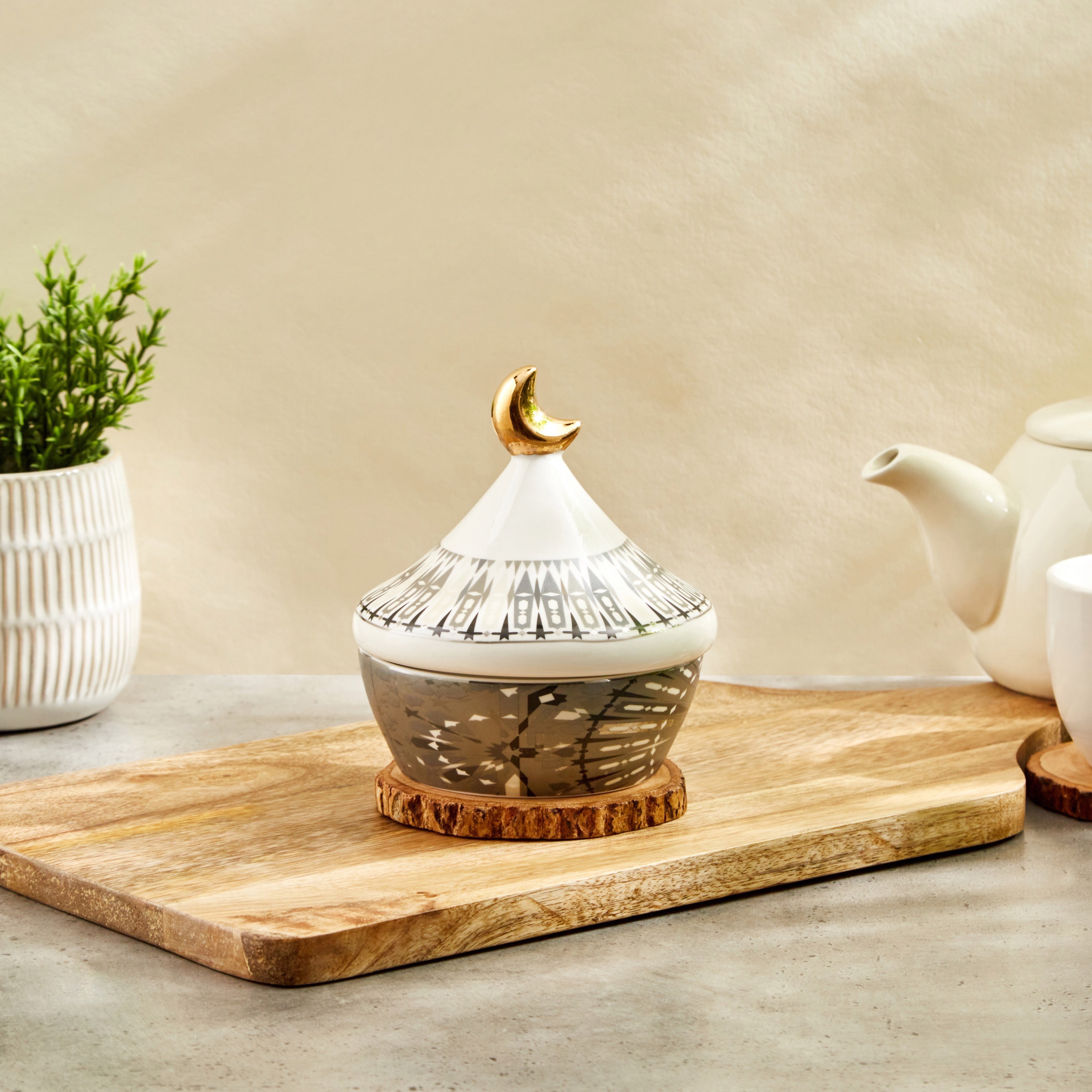 صحن تمر مغربي مع غطاء-household-dining-dinnerware-bowls-image-1