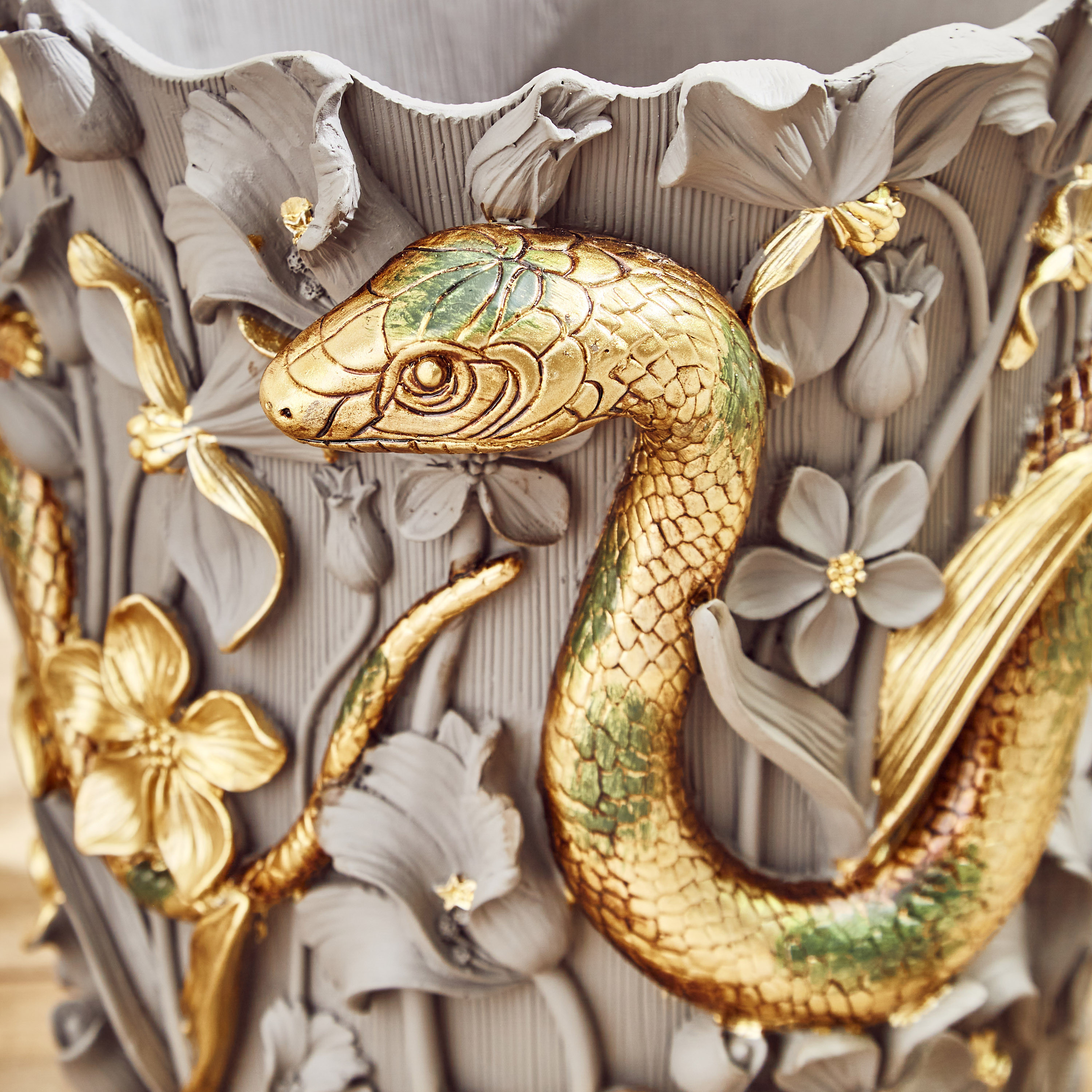 Secret of Serpents Decorative Dust Bin-household-decor-decorativeobjectsandsculptures-image-4