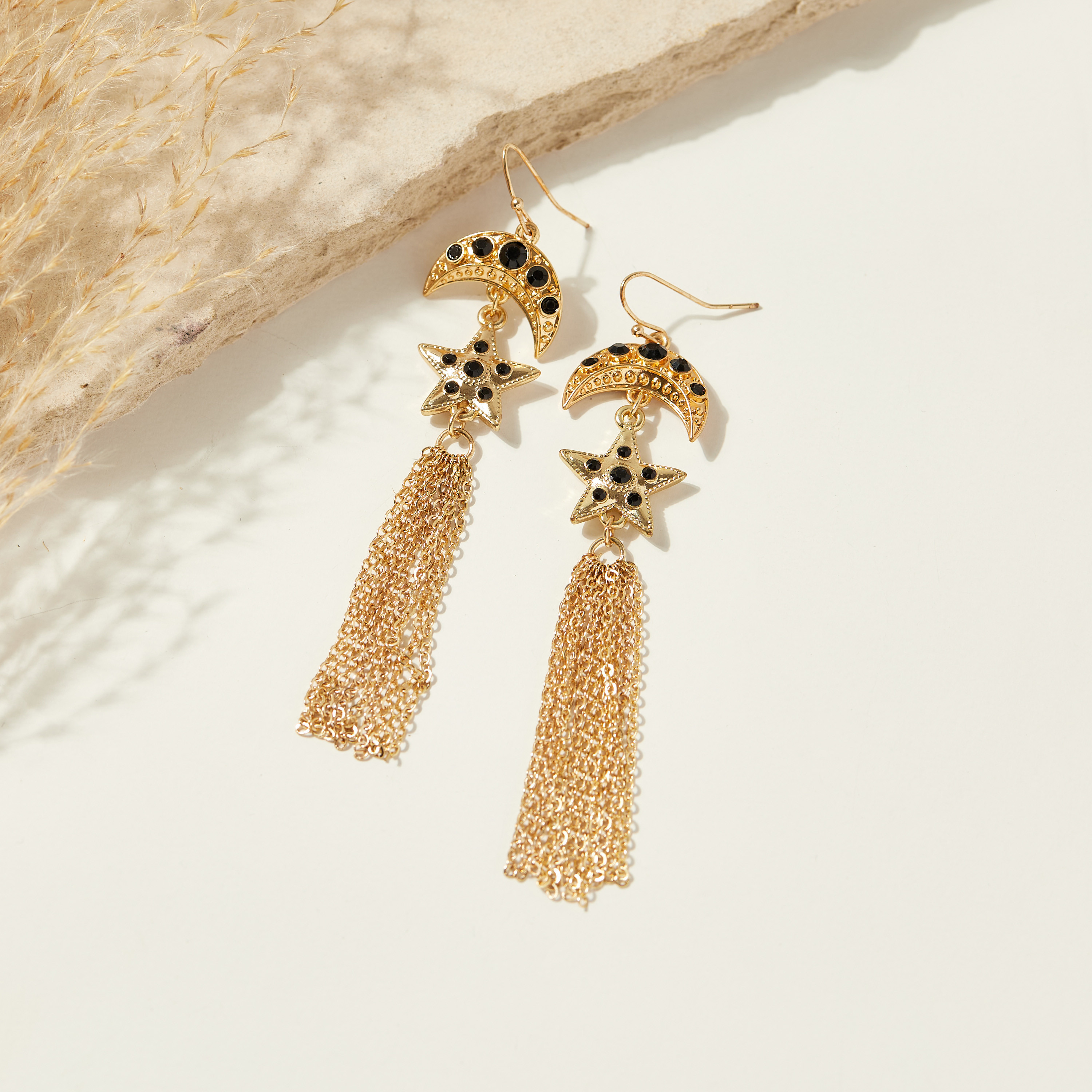 Hook earrings hot sale with clasp