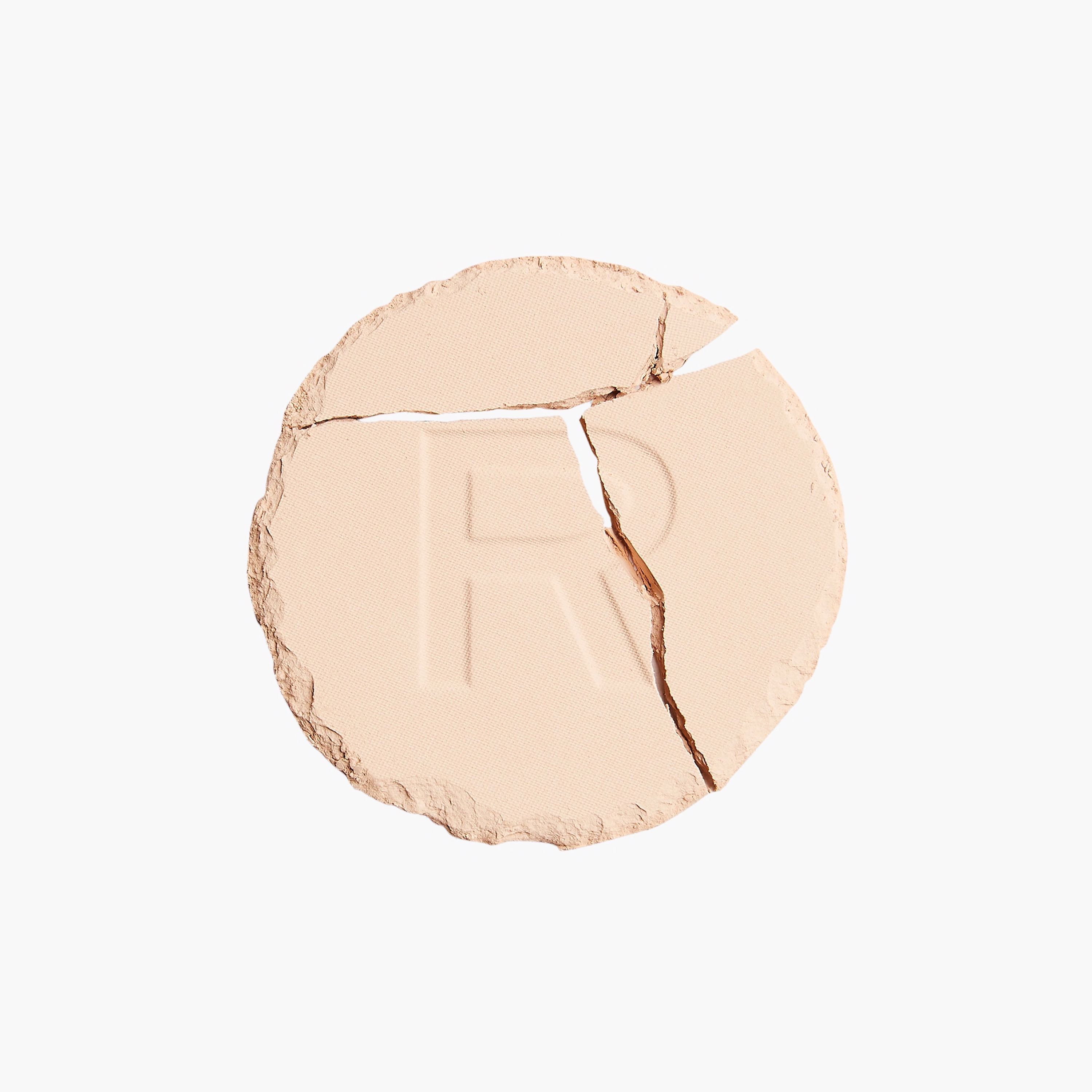 بودرة أساس كونسيل آند ديفاين من ميك أب ريفوليوشن-beautyandpersonalcare-makeup-face-facepowders-image-48