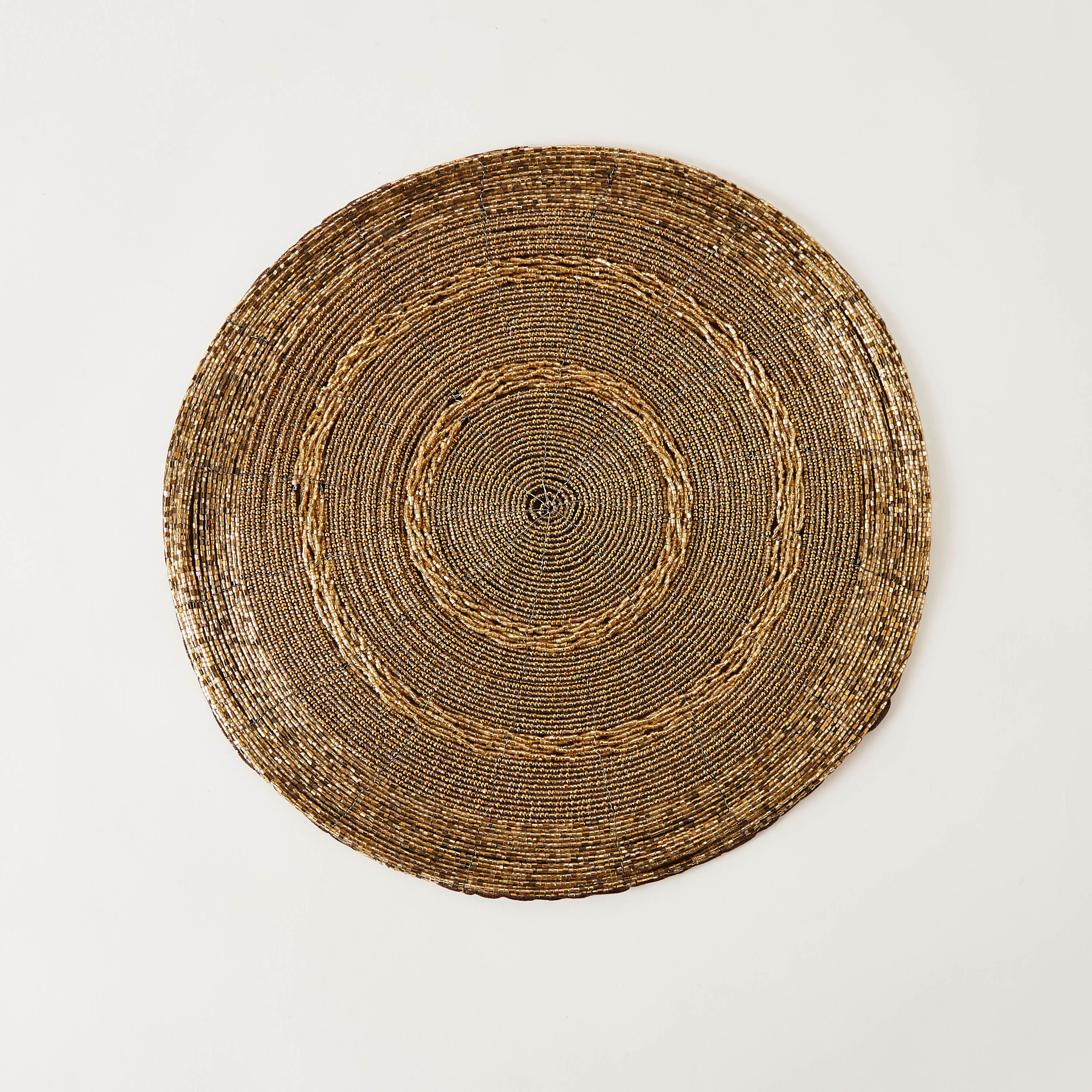 لبادة صحون مزيّنة بالخرز - 36 سم-household-dining-tablelinen-placemats-image-1