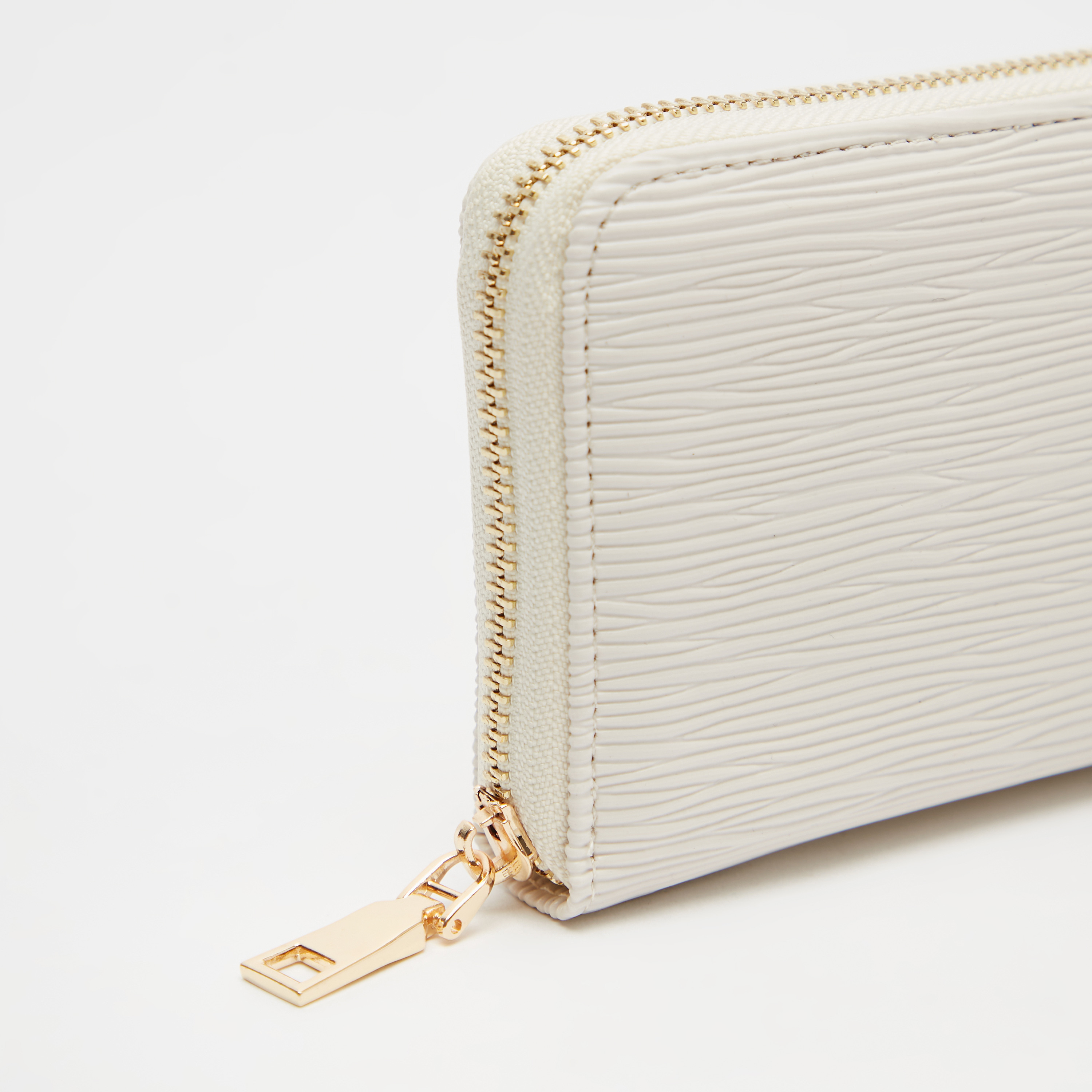 محفظة مزيّنة بسحّاب إغلاق من سيليست-women-bagsandwallets-wallets-image-15