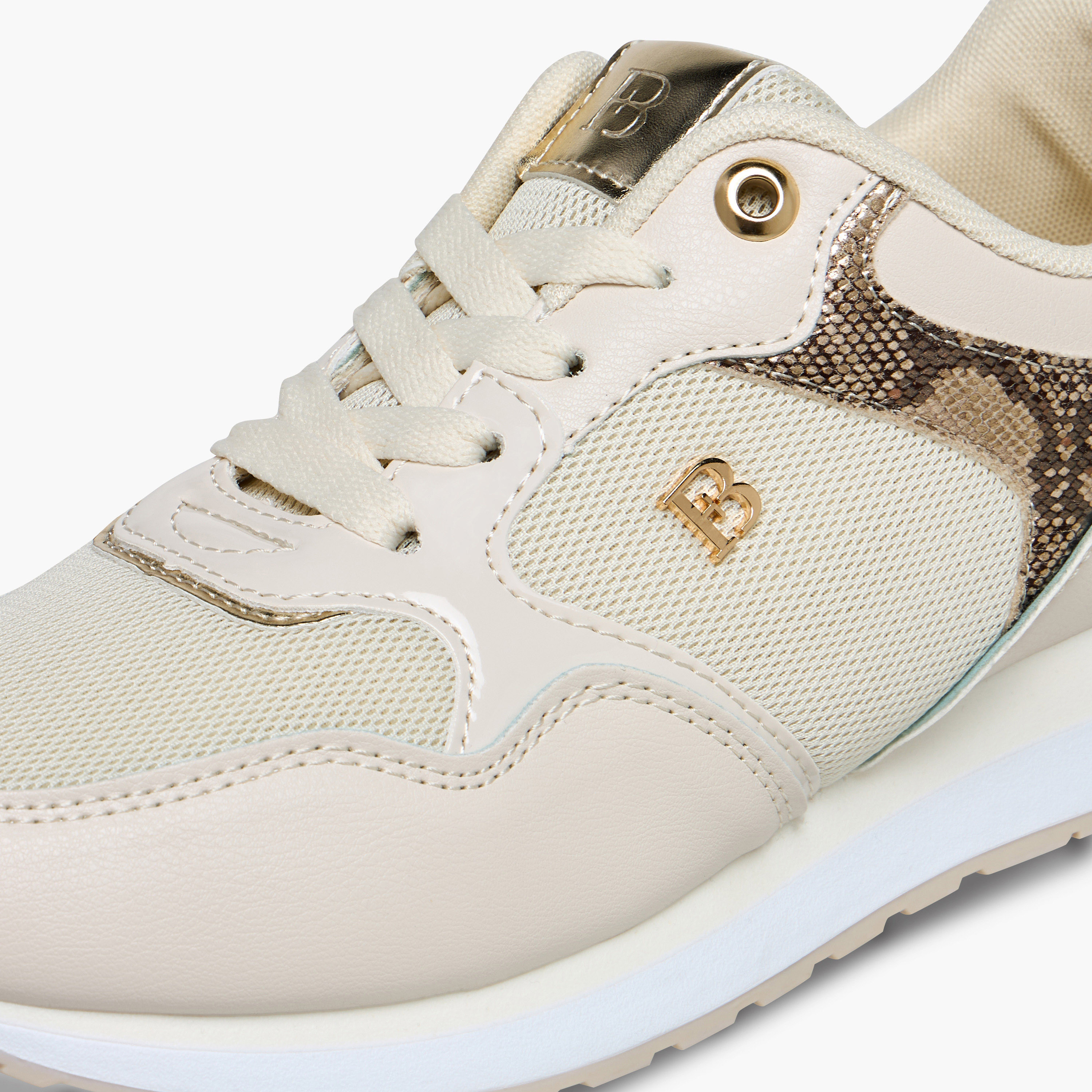 حذاء سنيكرز بألواح برباط إغلاق مع لسان سحب من فلورا بيلا-women-shoes-sneakers-image-4