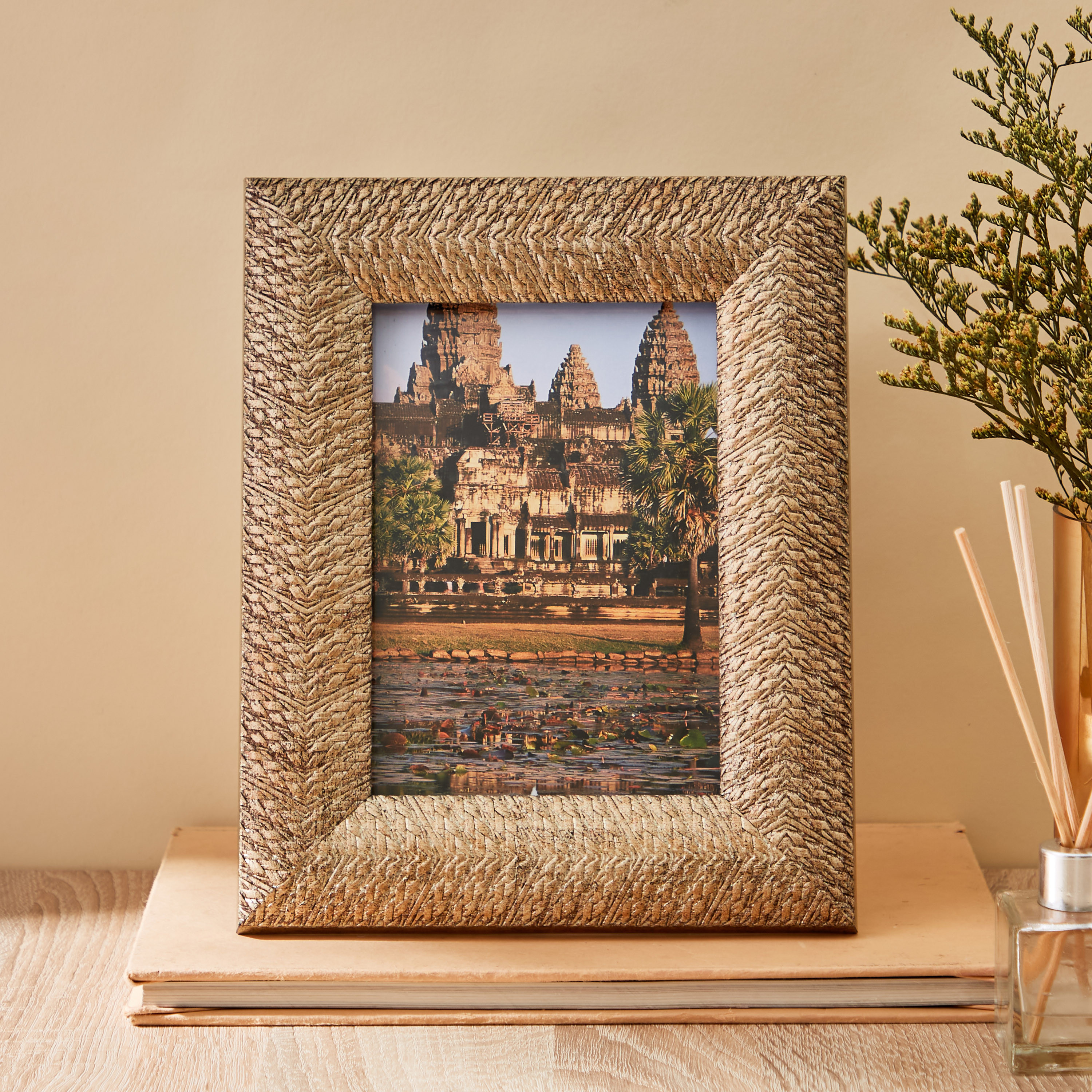 Decorative Photo Frame-household-walldecorandmirrors-photoframes-image-1