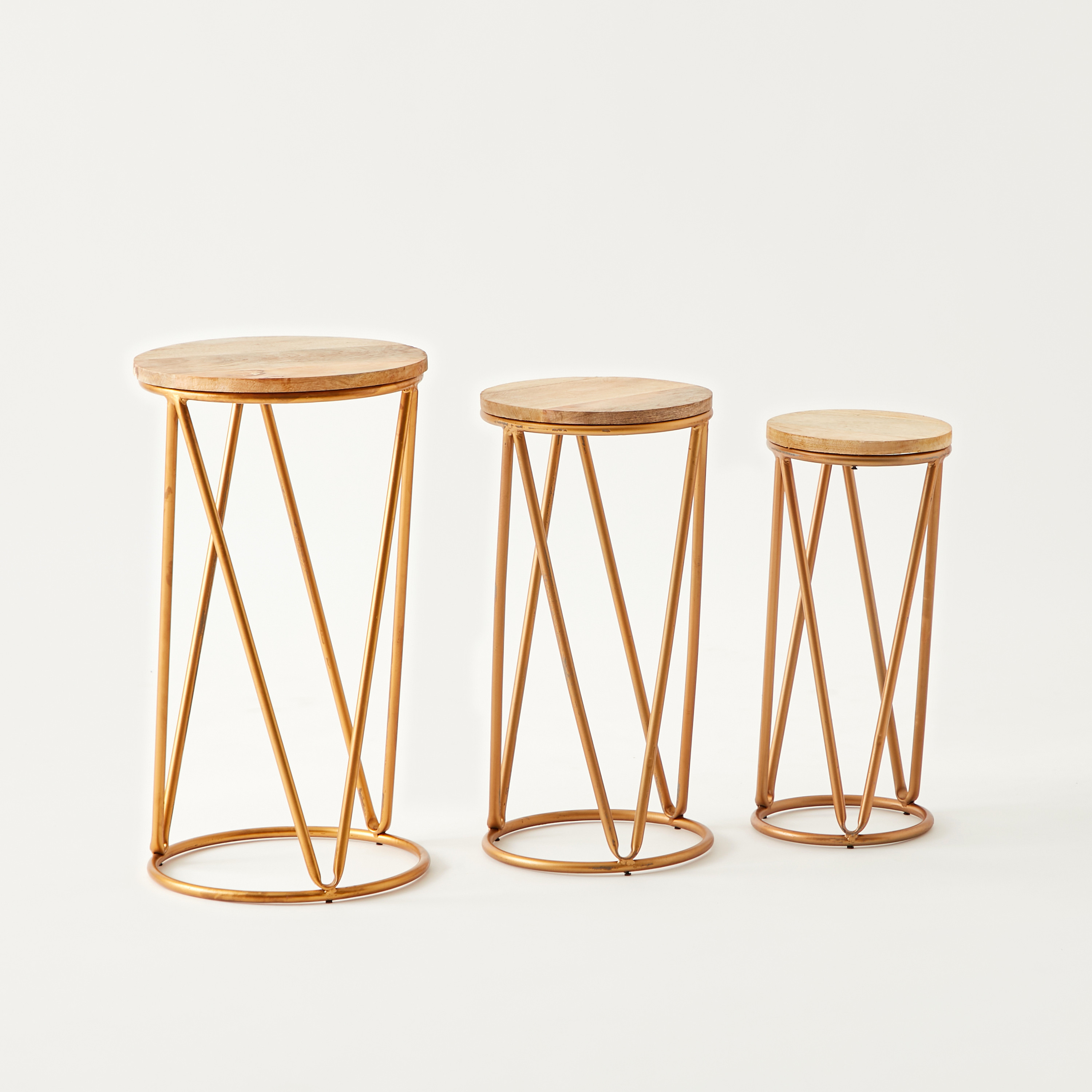 طاولات متداخلة بسطح خشبي - طقم من 3 قطع-furniture-livingroom-nestoftables-image-1