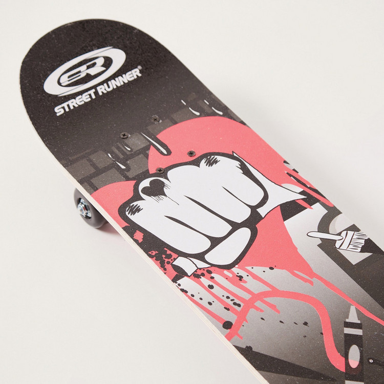 Street Runner Graphic Print Skateboard - 3 inches