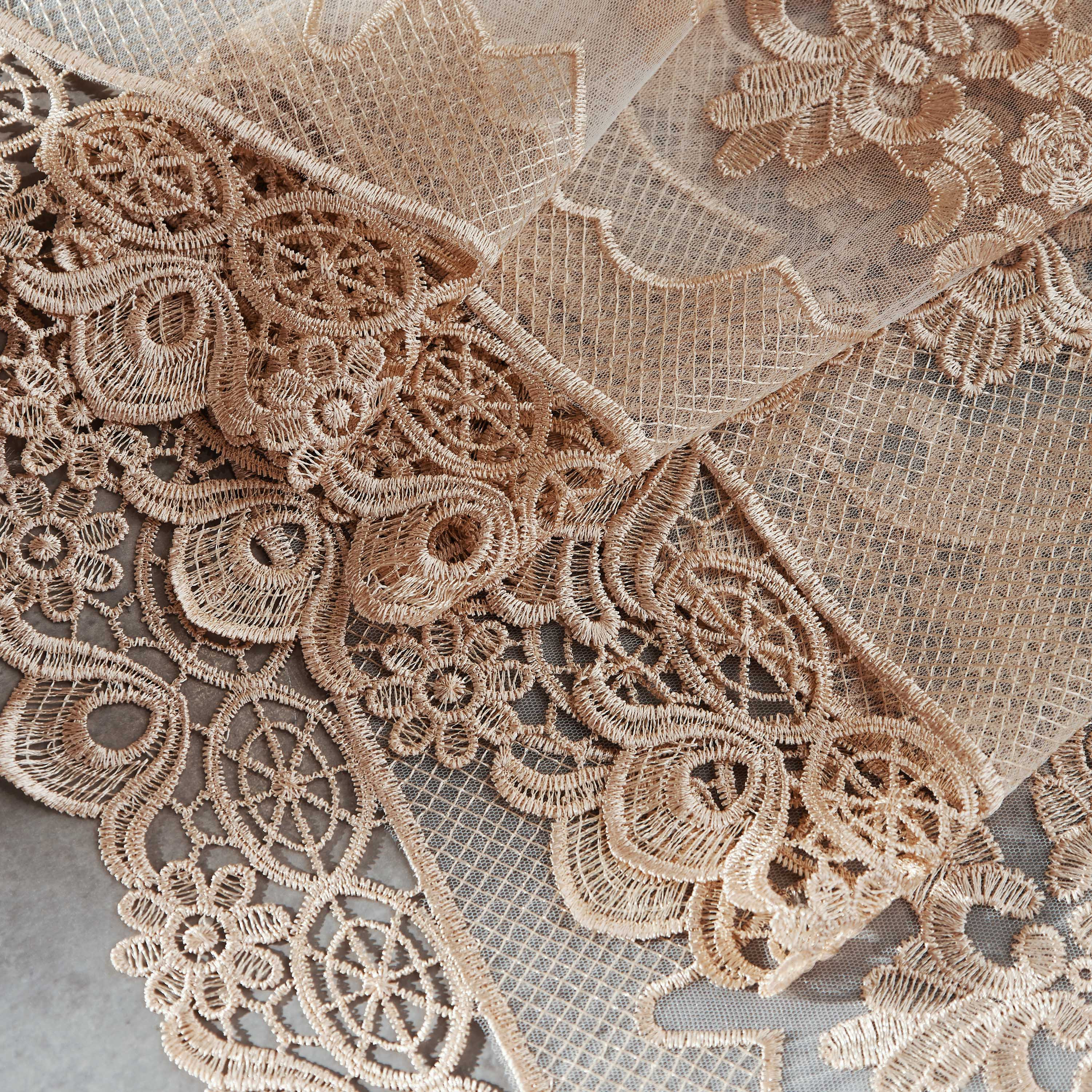 مفرش كروسيا من ليندا - 40x180 سم-household-dining-tablelinen-runnersandtablecovers-image-3