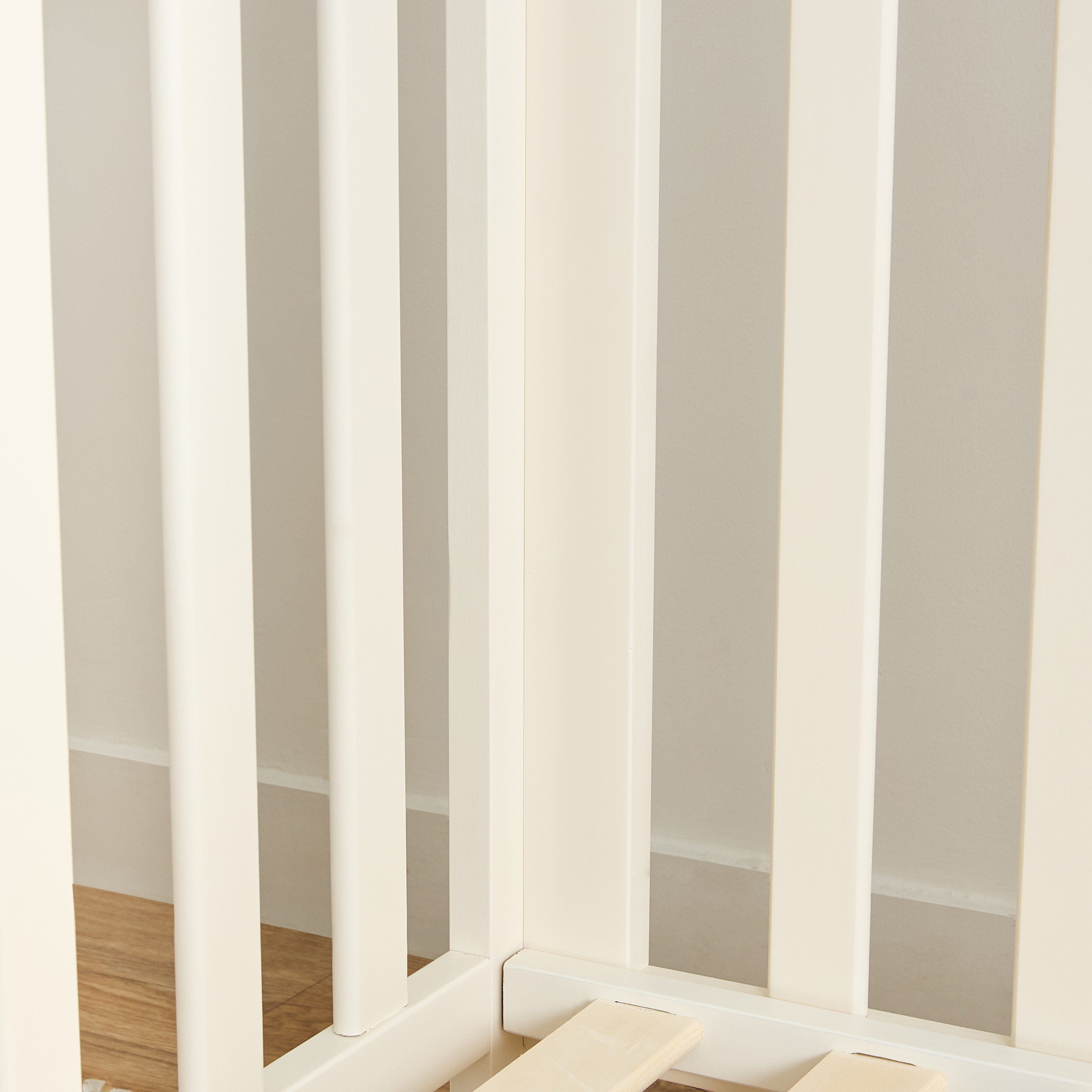 Juniors Oliver Deluxe Crib with Adjustable Height (Up to 3 years)-baby-nursery-furniture-cribsandbeds-babycribs-image-12