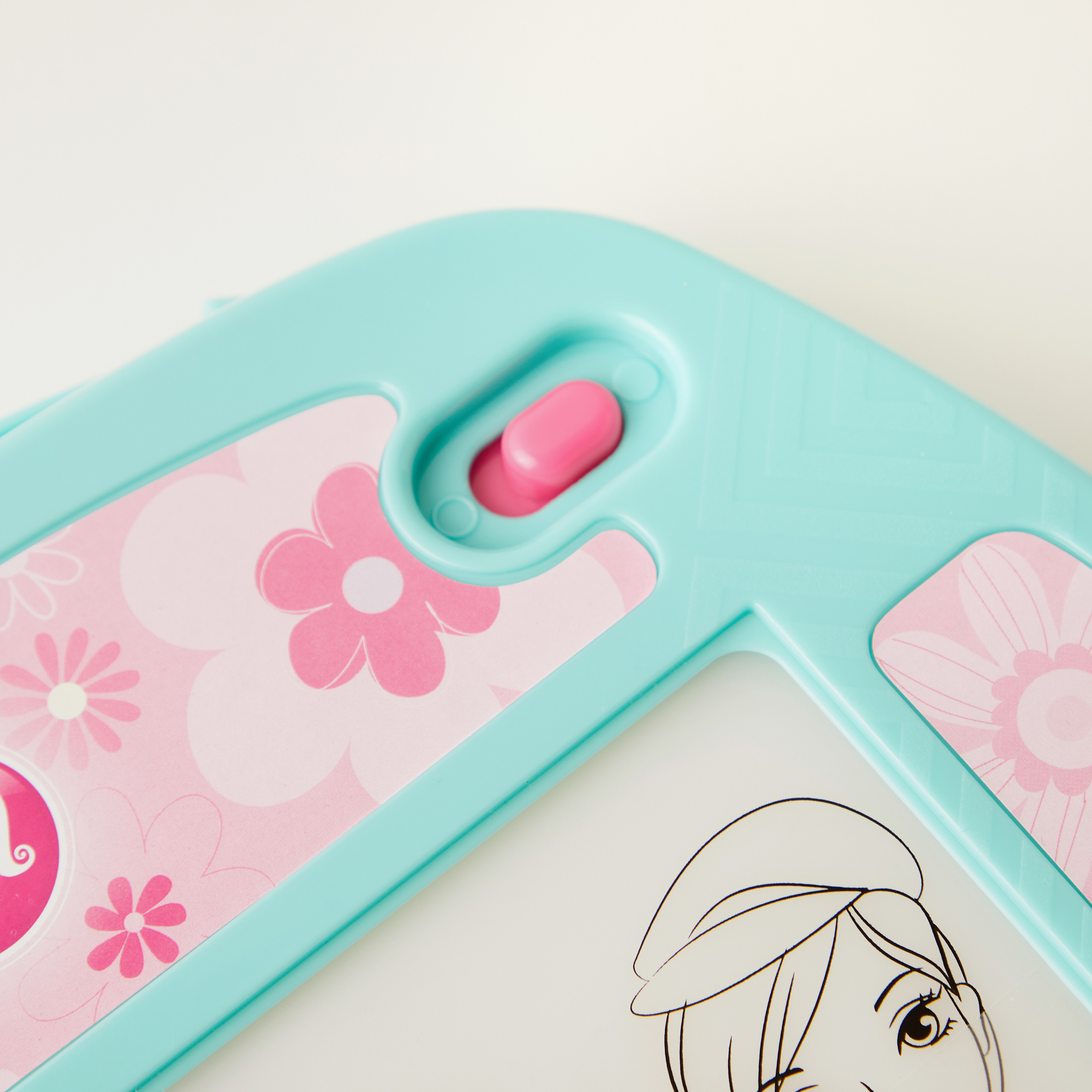 مجموعة صندوق إضاءة فاشونيستا 16 قطعة من بلايجو-school-artsandcrafts-image-2